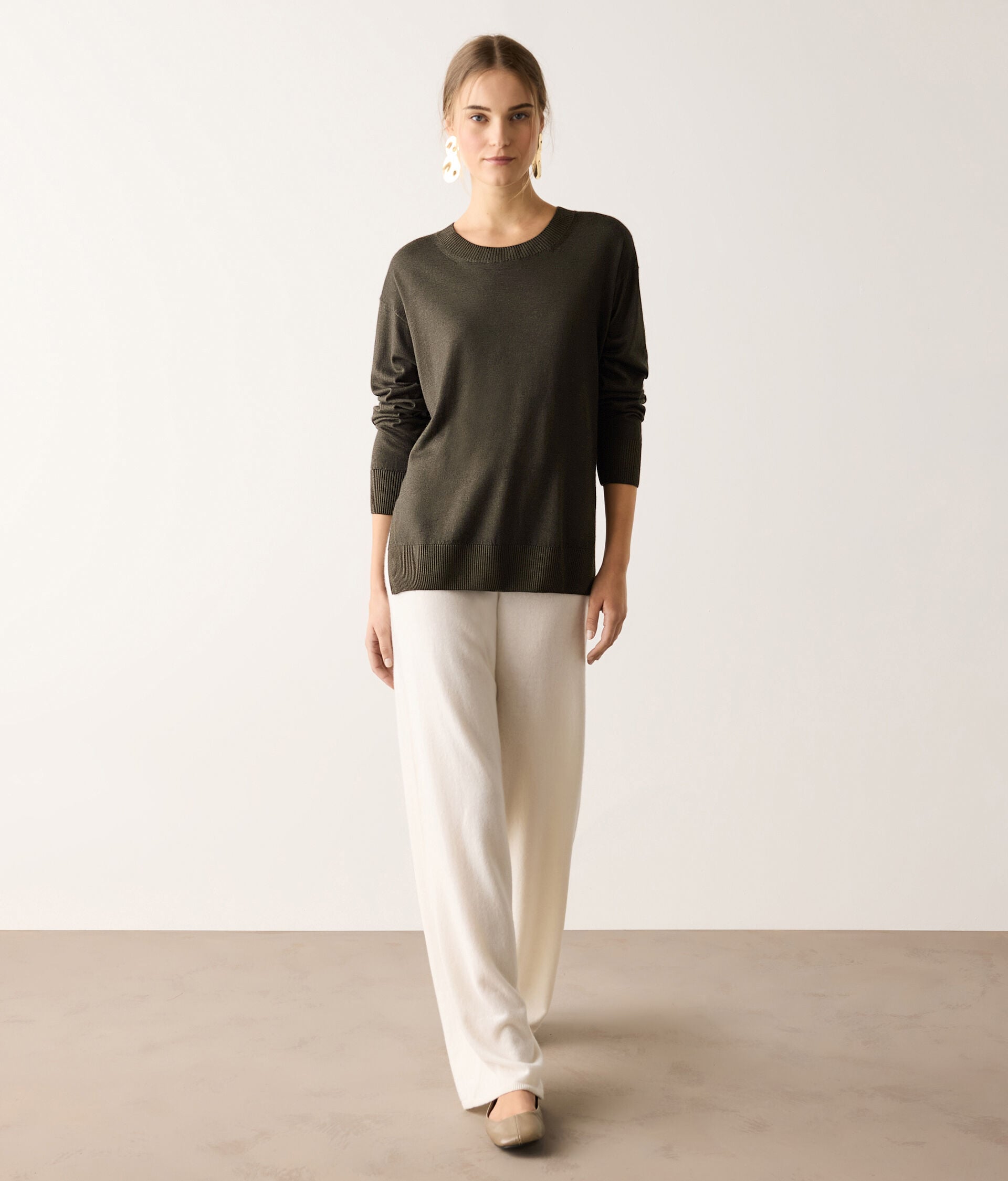 Round-Neck Cashmere Jumper with Slits