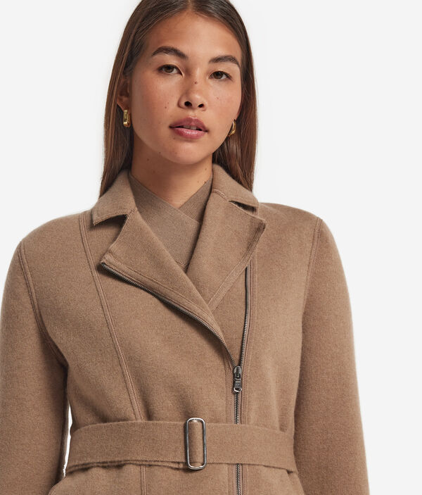 Короткое пальто из ультрамягкого кашемира