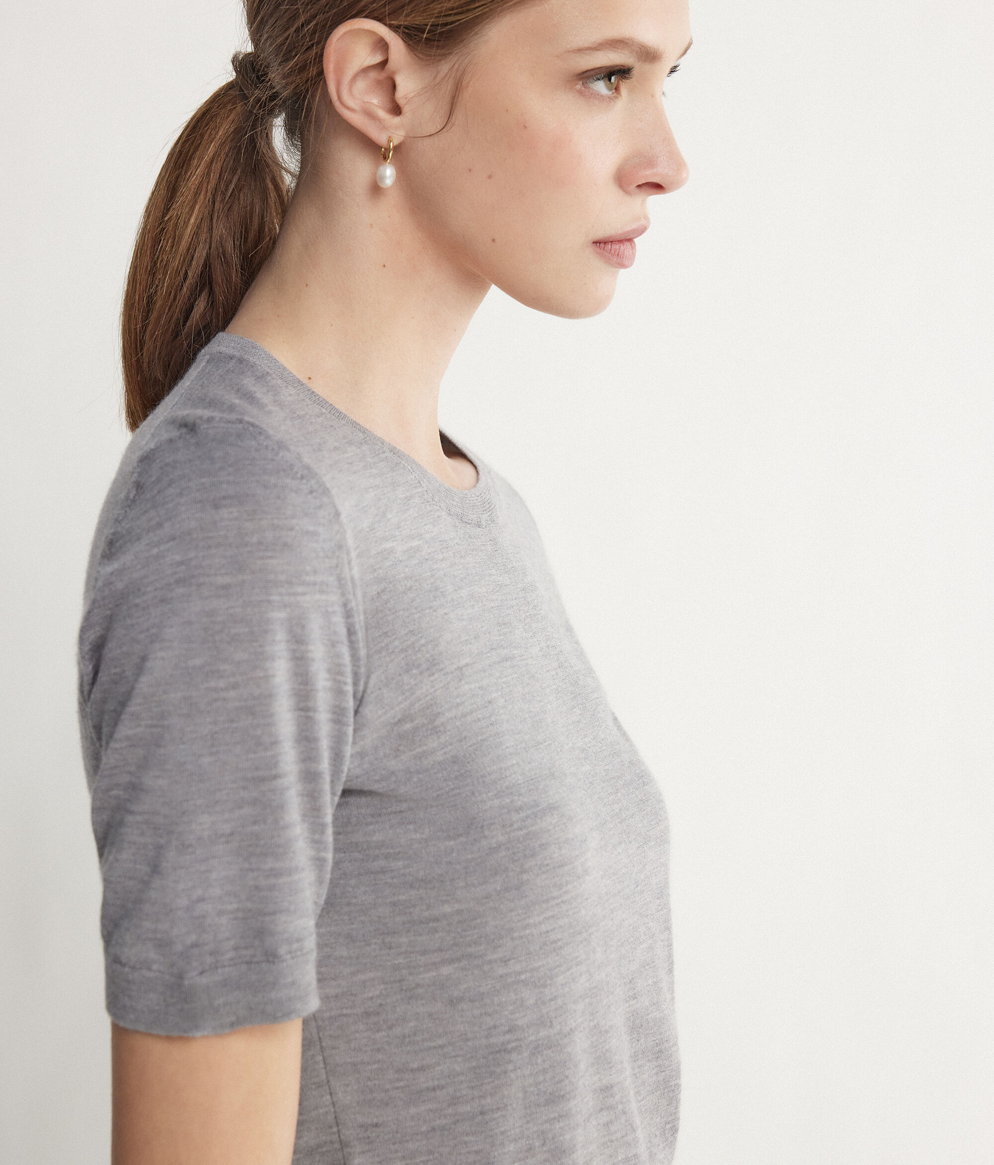 Maglia Girocollo Maniche Corte in Cashmere Ultrafine