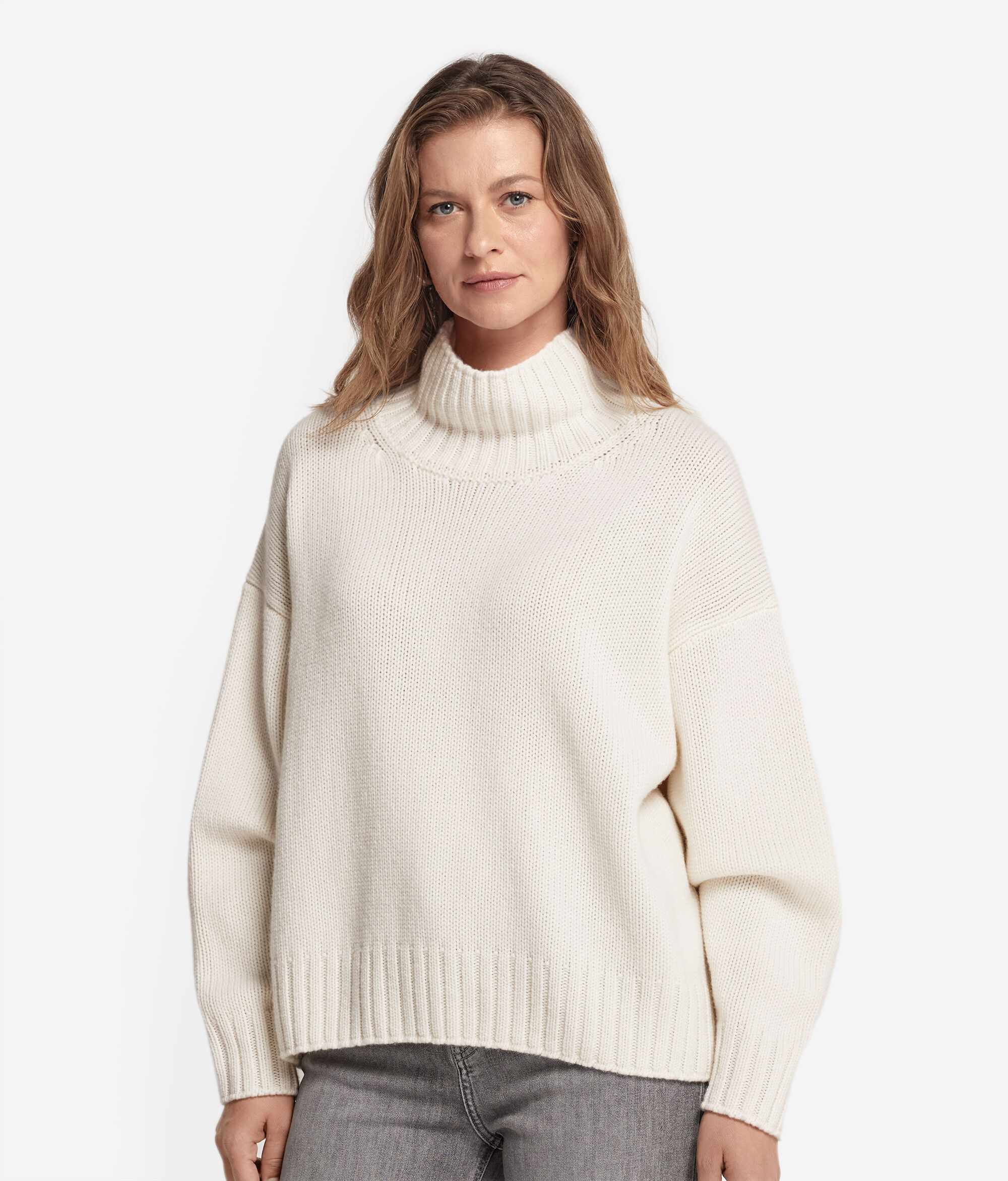 Cashmere Tricot Boat-Neck Style Sweater