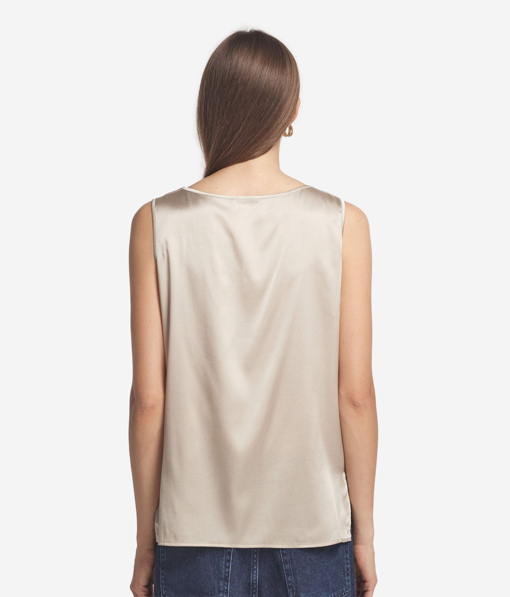 Топ из атласного шелка