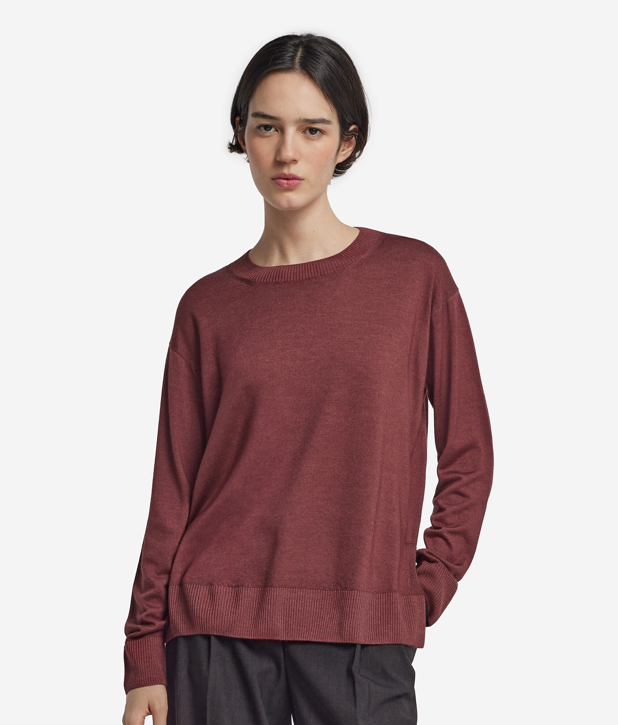 Jersey con cuello redondo de cashmere con aberturas