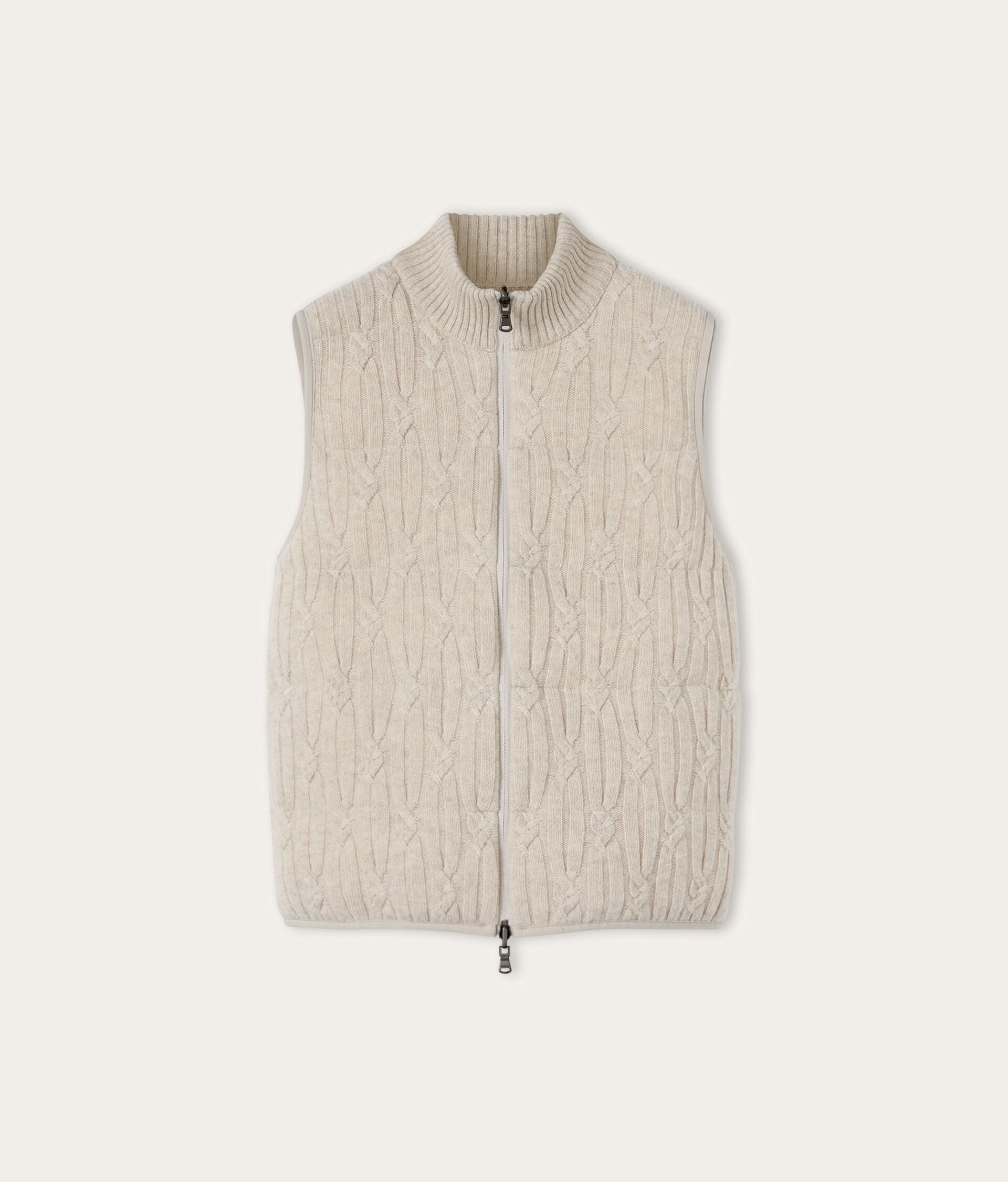 Reversible sleeveless cable-knit cashmere down jacket