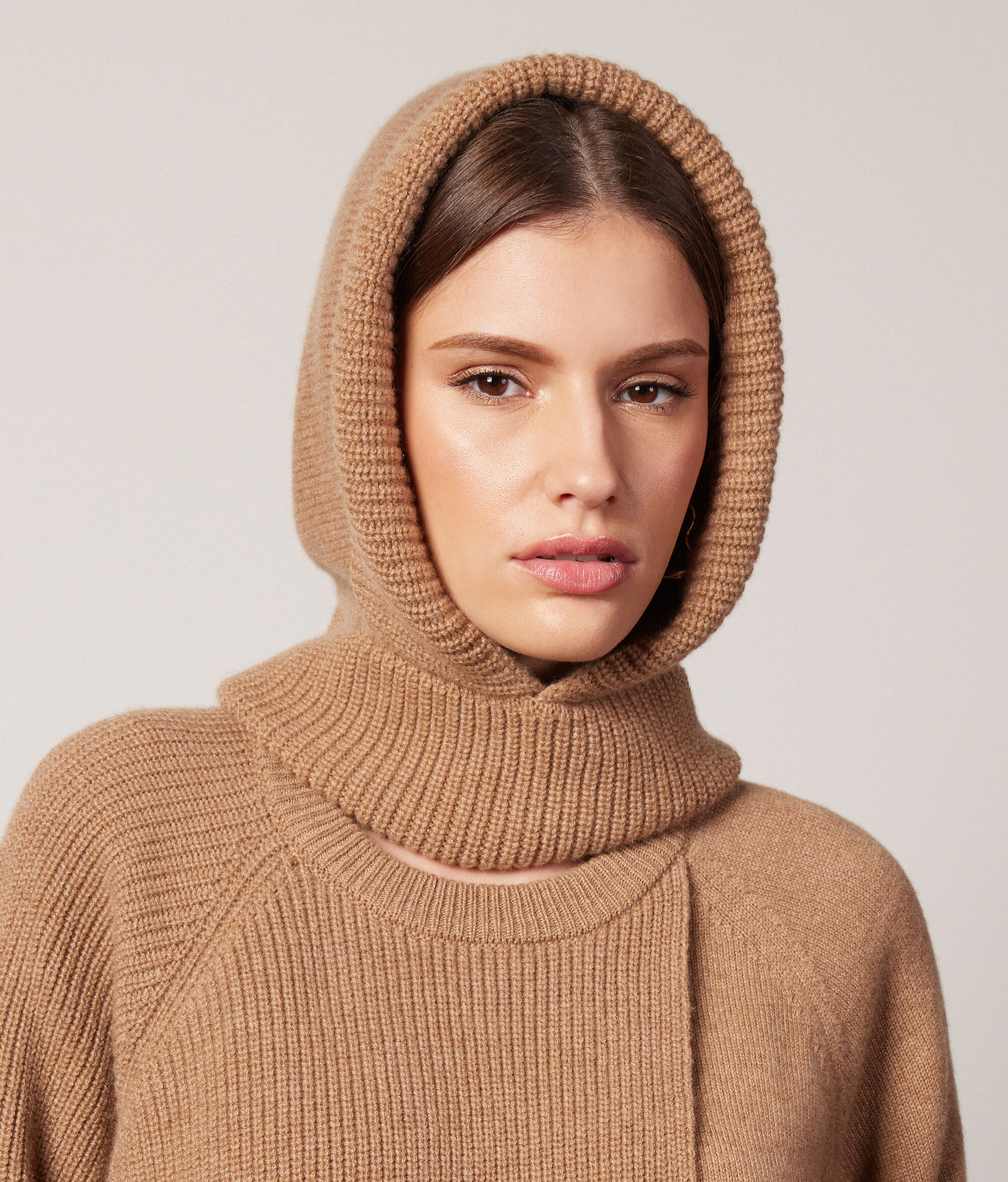 Κουκούλα από Ultrasoft Cashmere