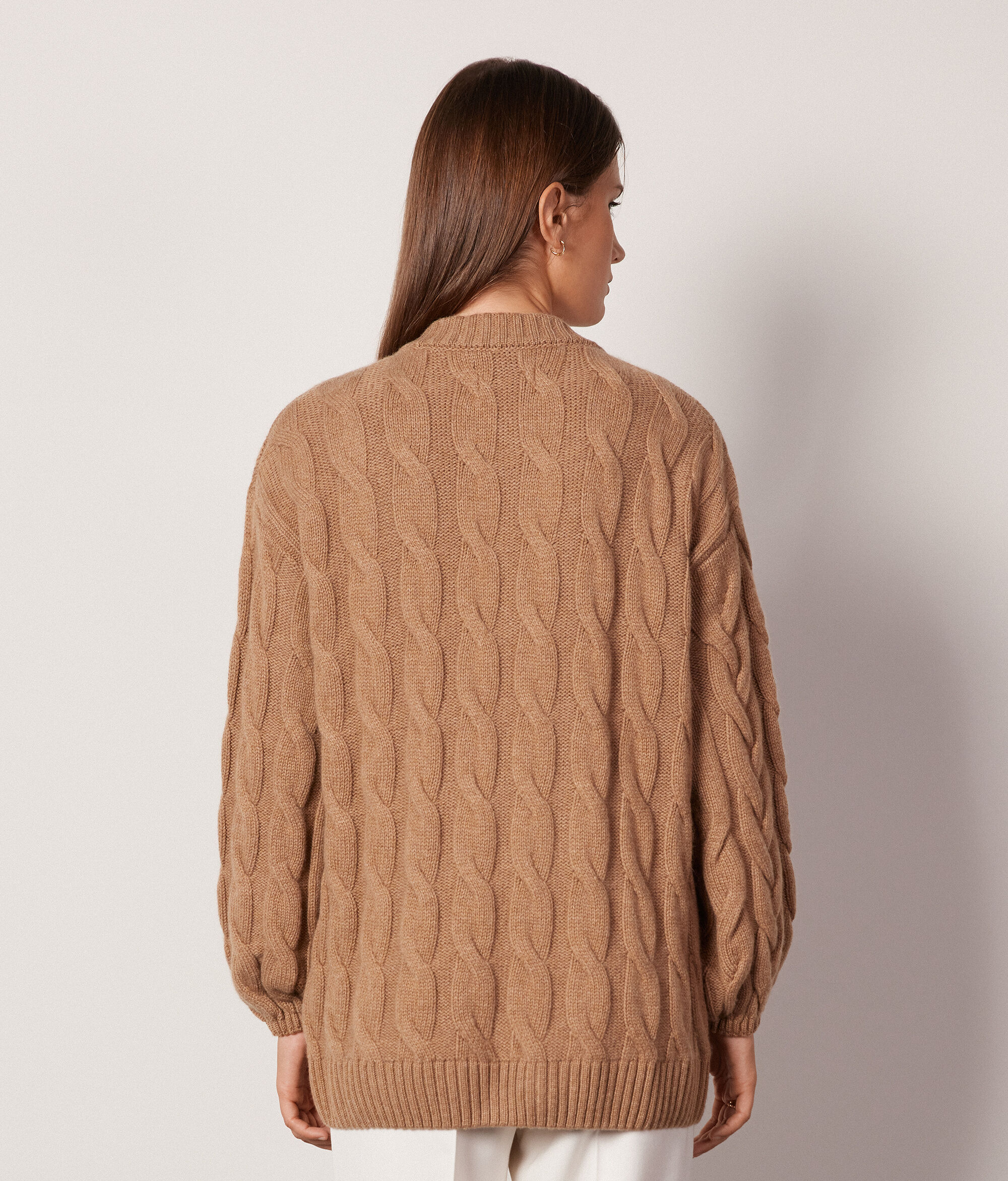 Ultrasoft Cashmere Round-Neck Maxi Cardigan with Cable-Knit and Zip