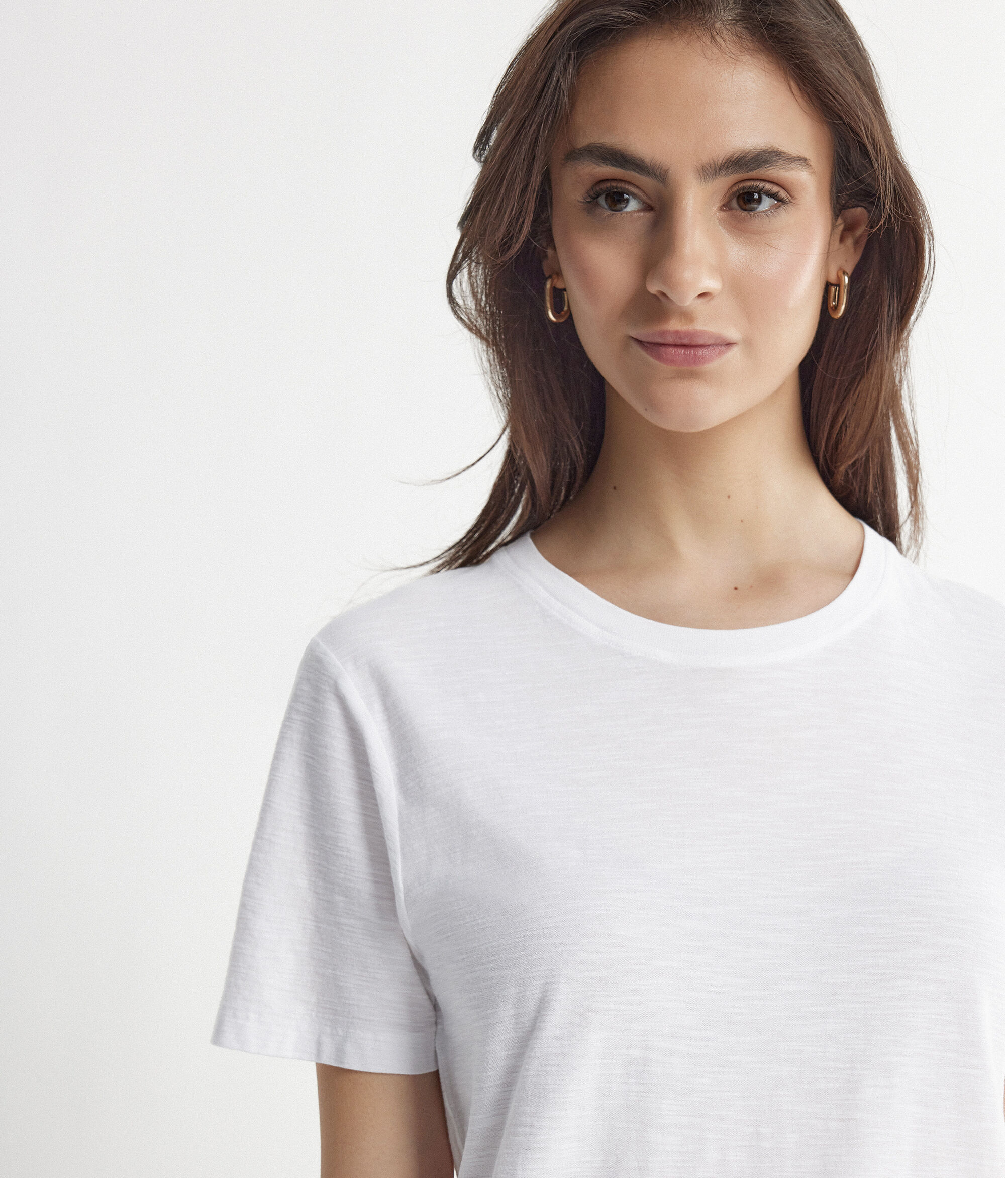 Camiseta con cuello redondo y manga corta de algodón