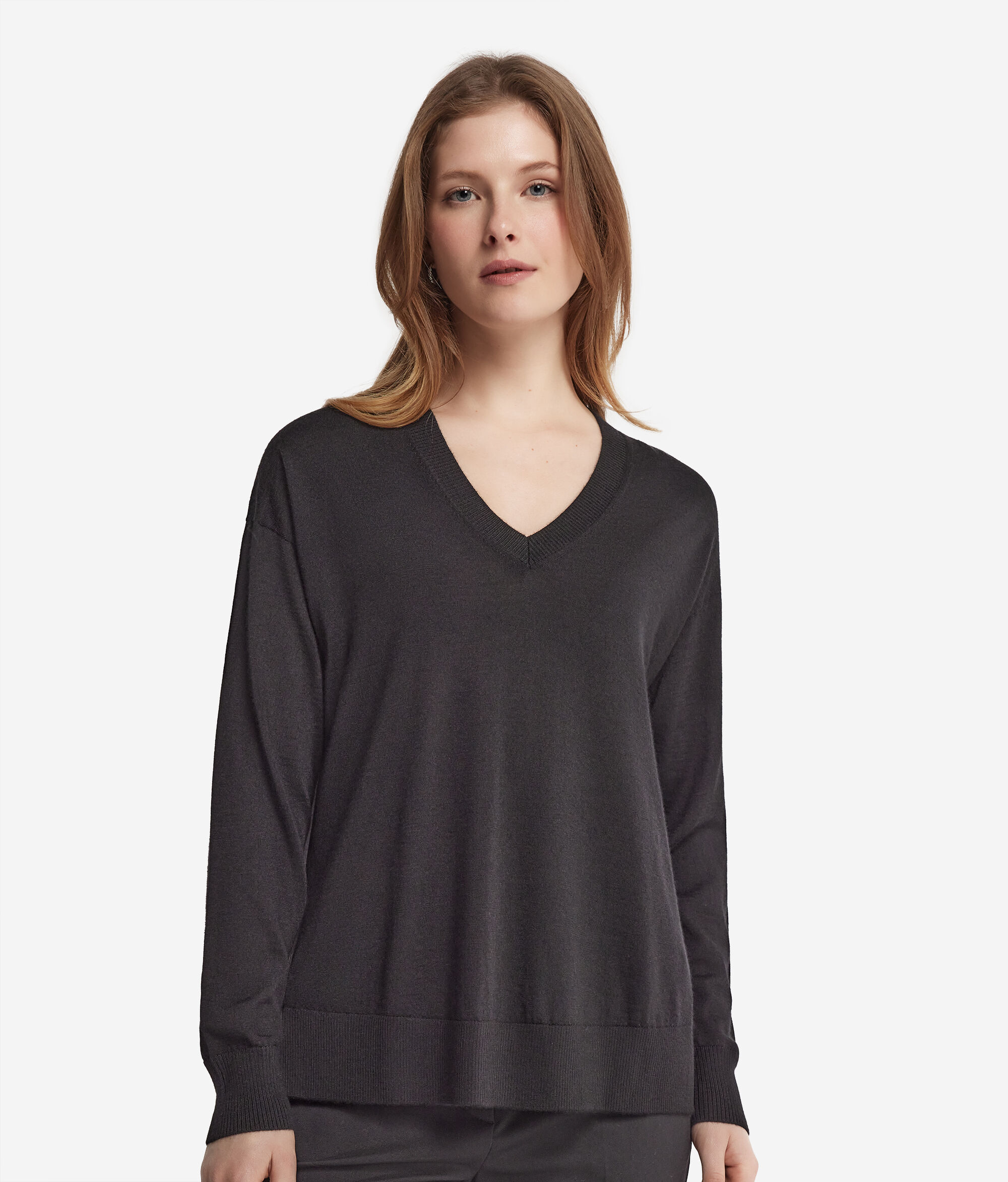 Pullover mit V-Ausschnitt und Schlitzen aus Kaschmir