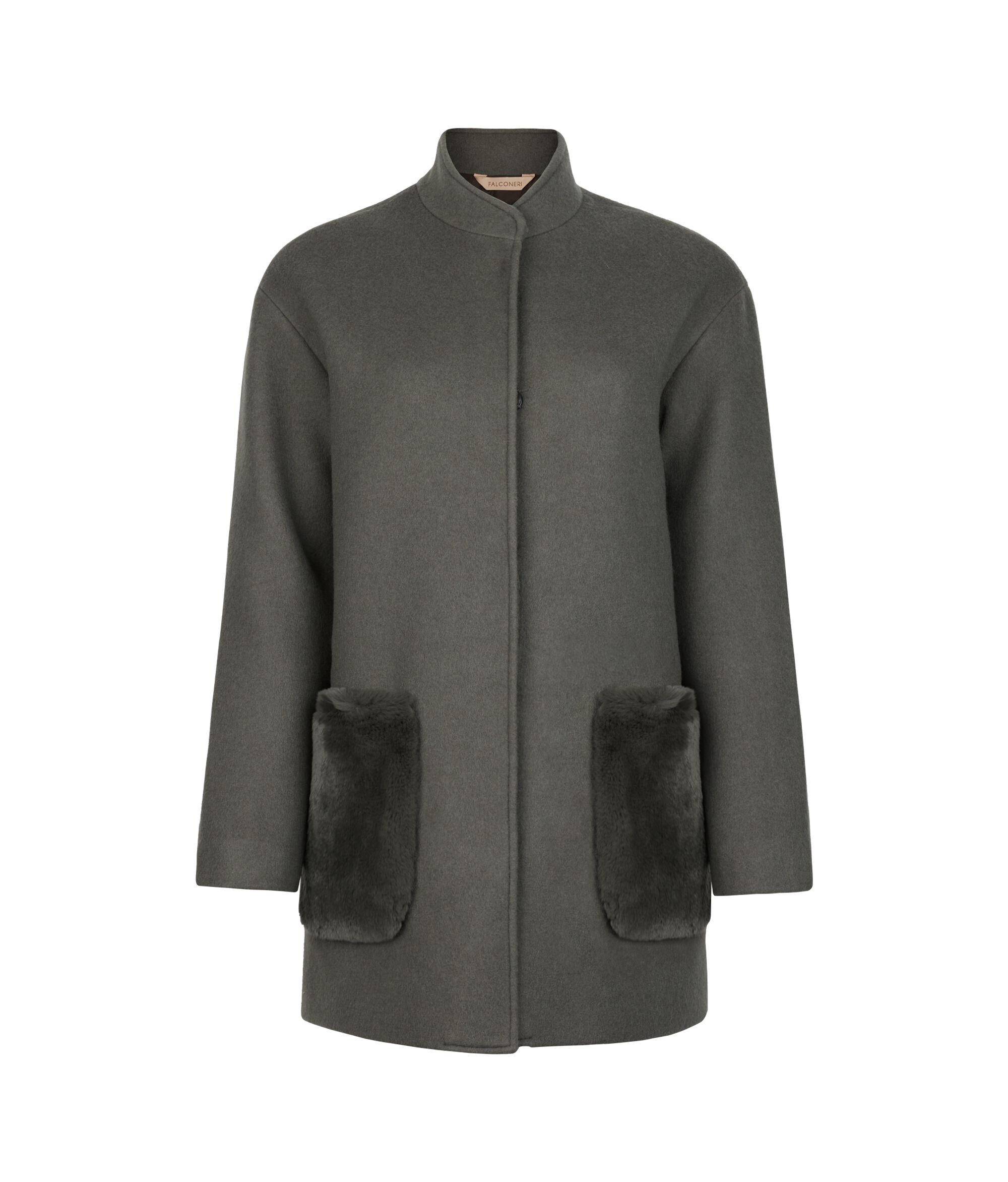 Cashmere coat with fur pockets