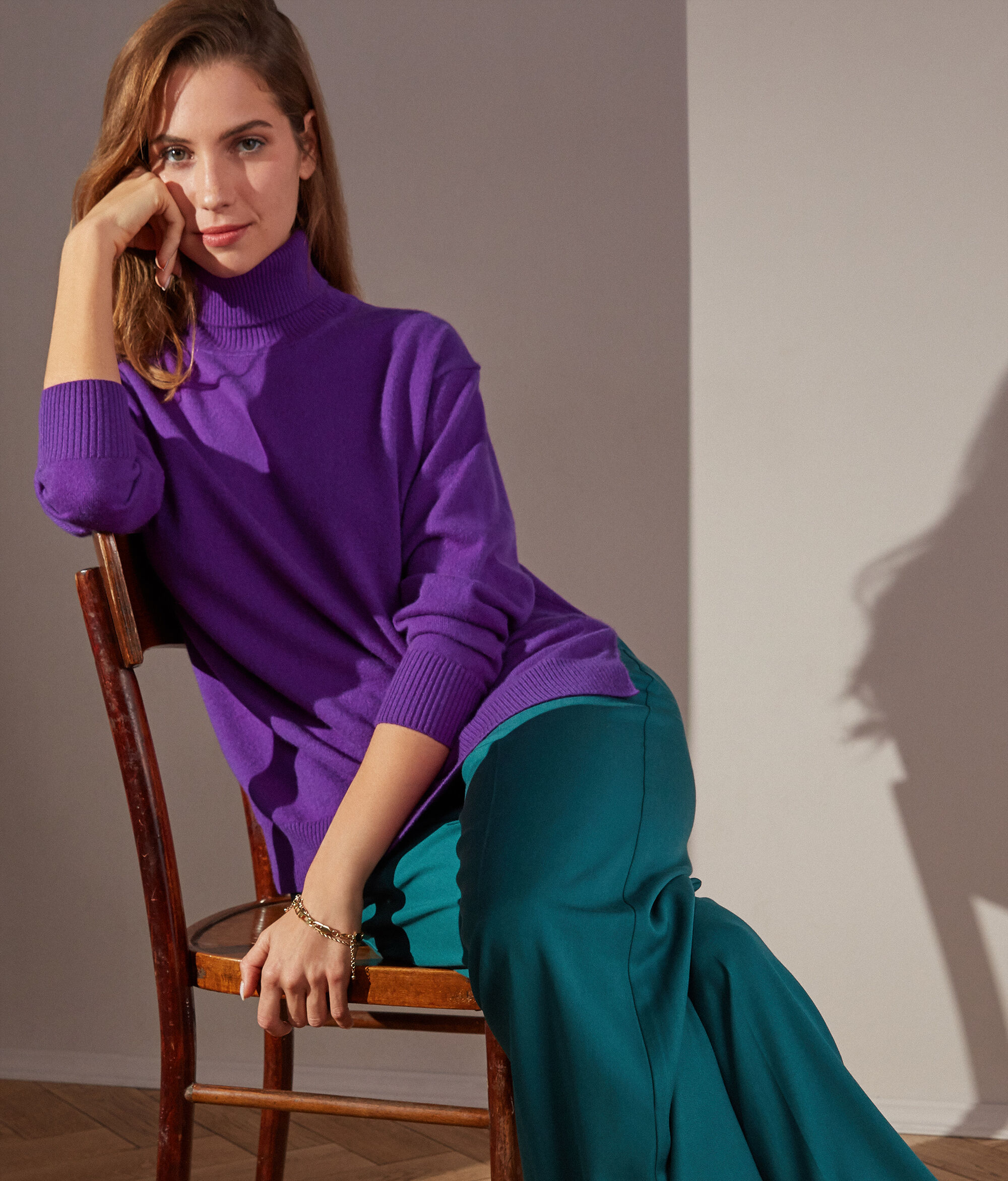 Golf z Kaszmiru Ultrasoft z Rozcięciami