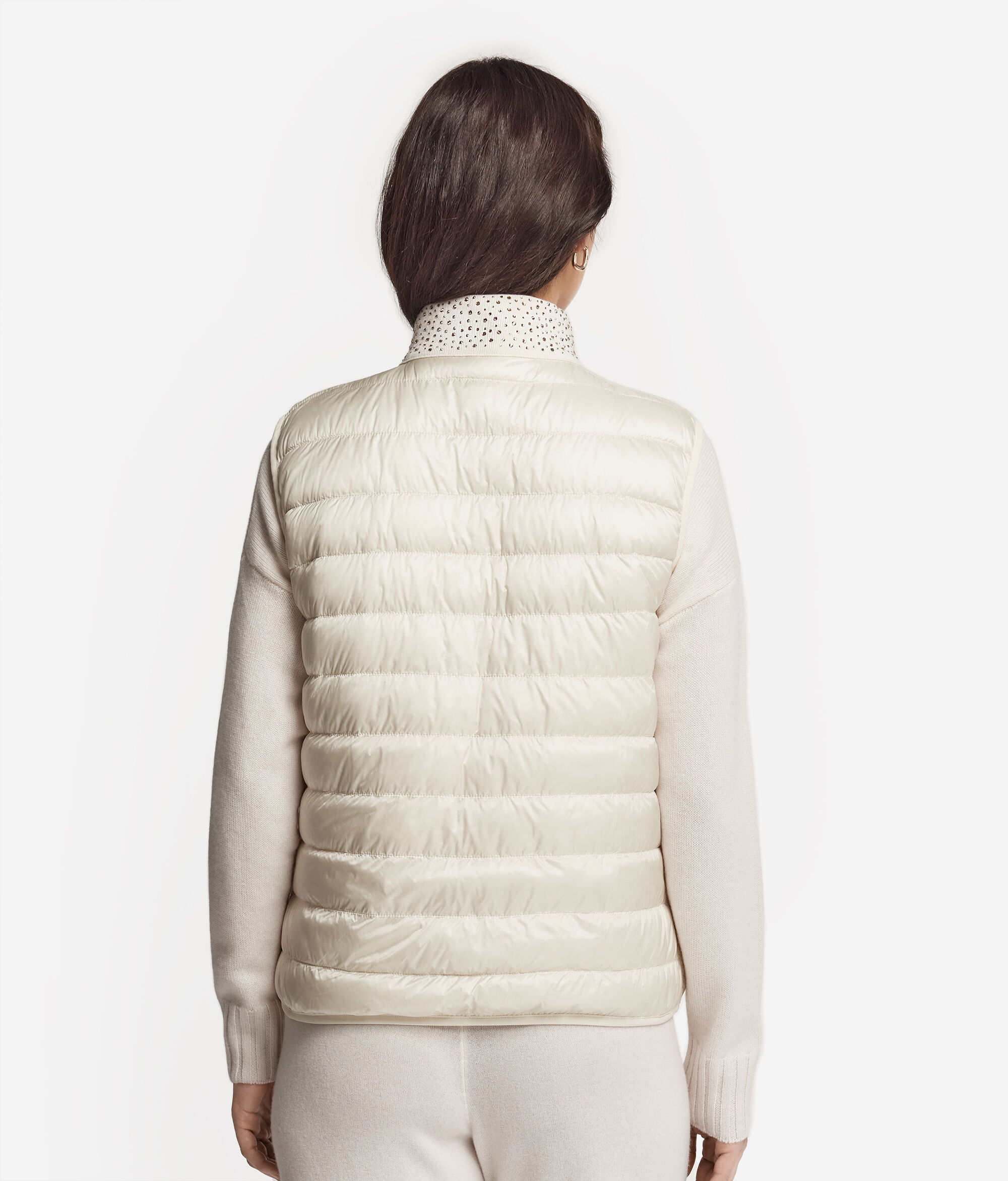 Двусторонний пуховый жилет со стразами