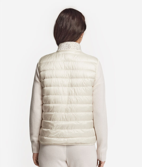 Двусторонний пуховый жилет со стразами