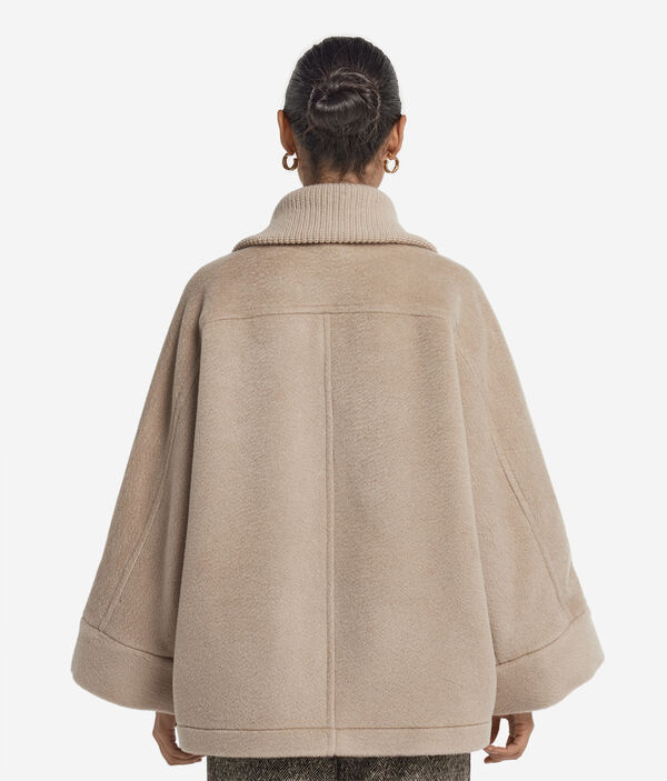 Пальто из кашемира