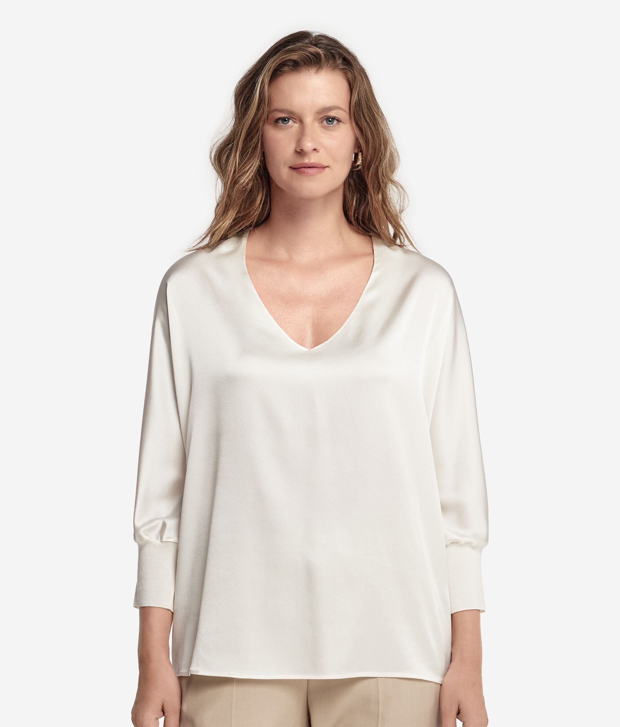 Seidenbluse mit V-Ausschnitt