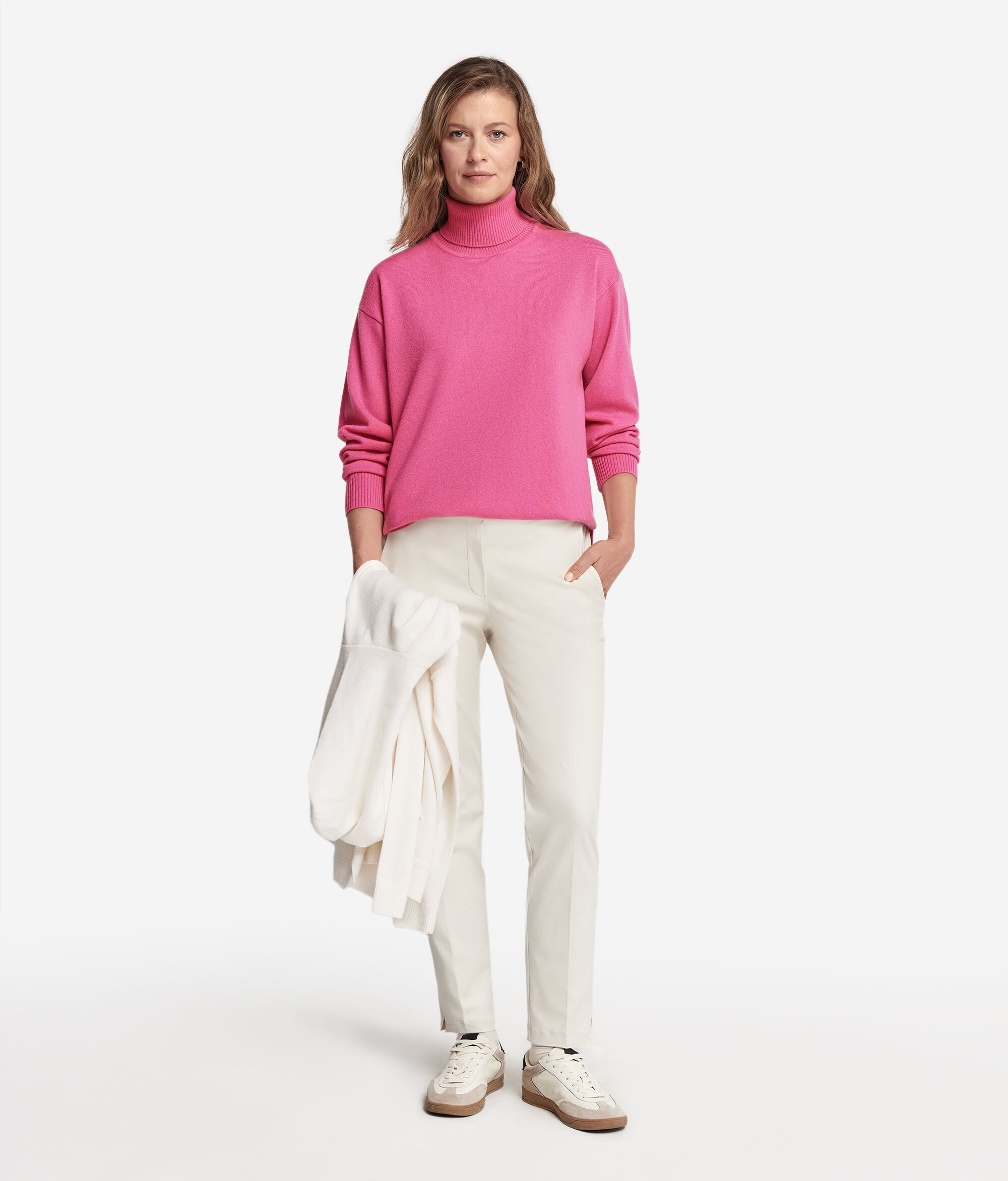 Rollkragenpullover aus Kaschmir Ultrasoft mit Schlitzen