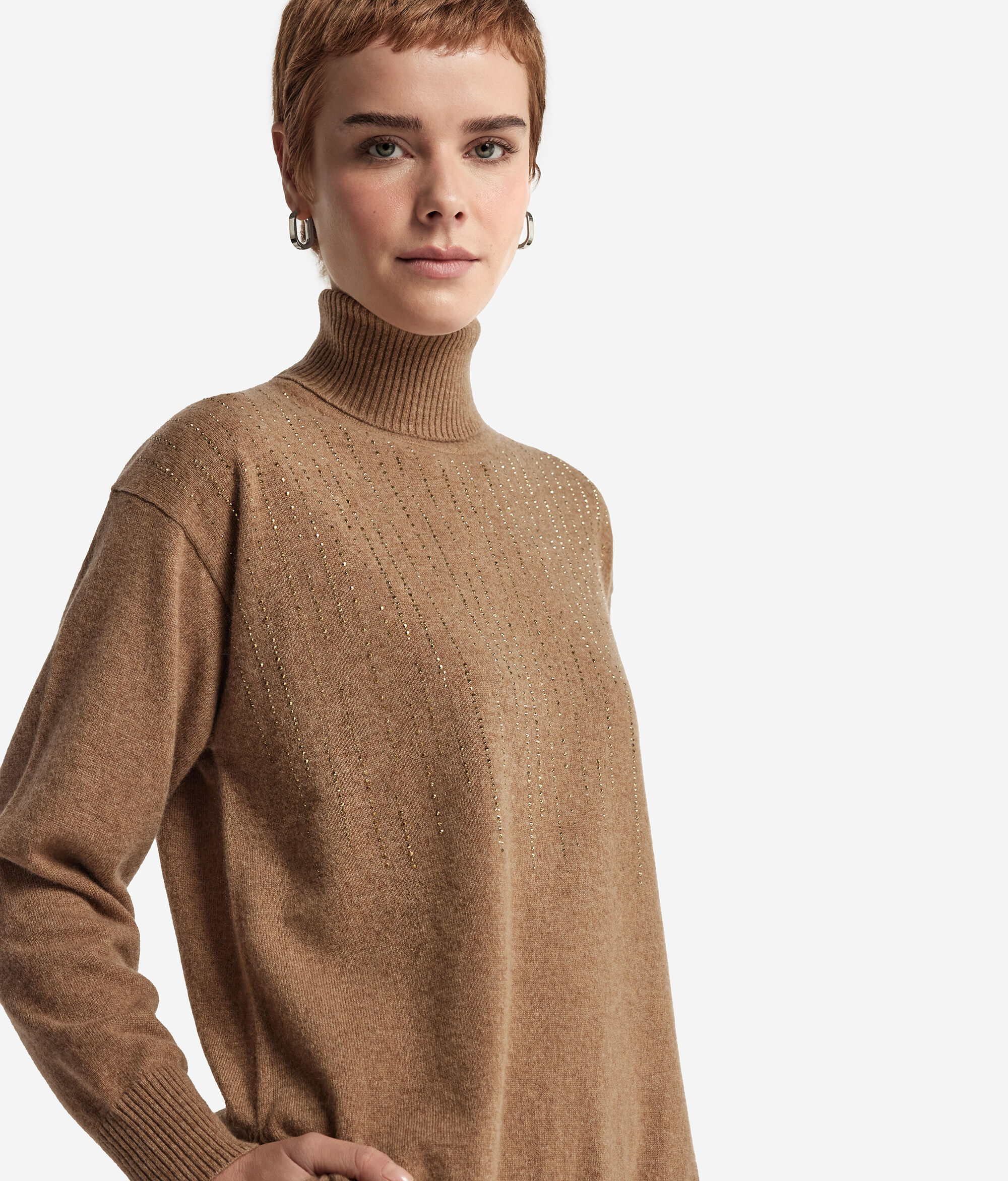 Jersey de cuello vuelto con strass de cashmere