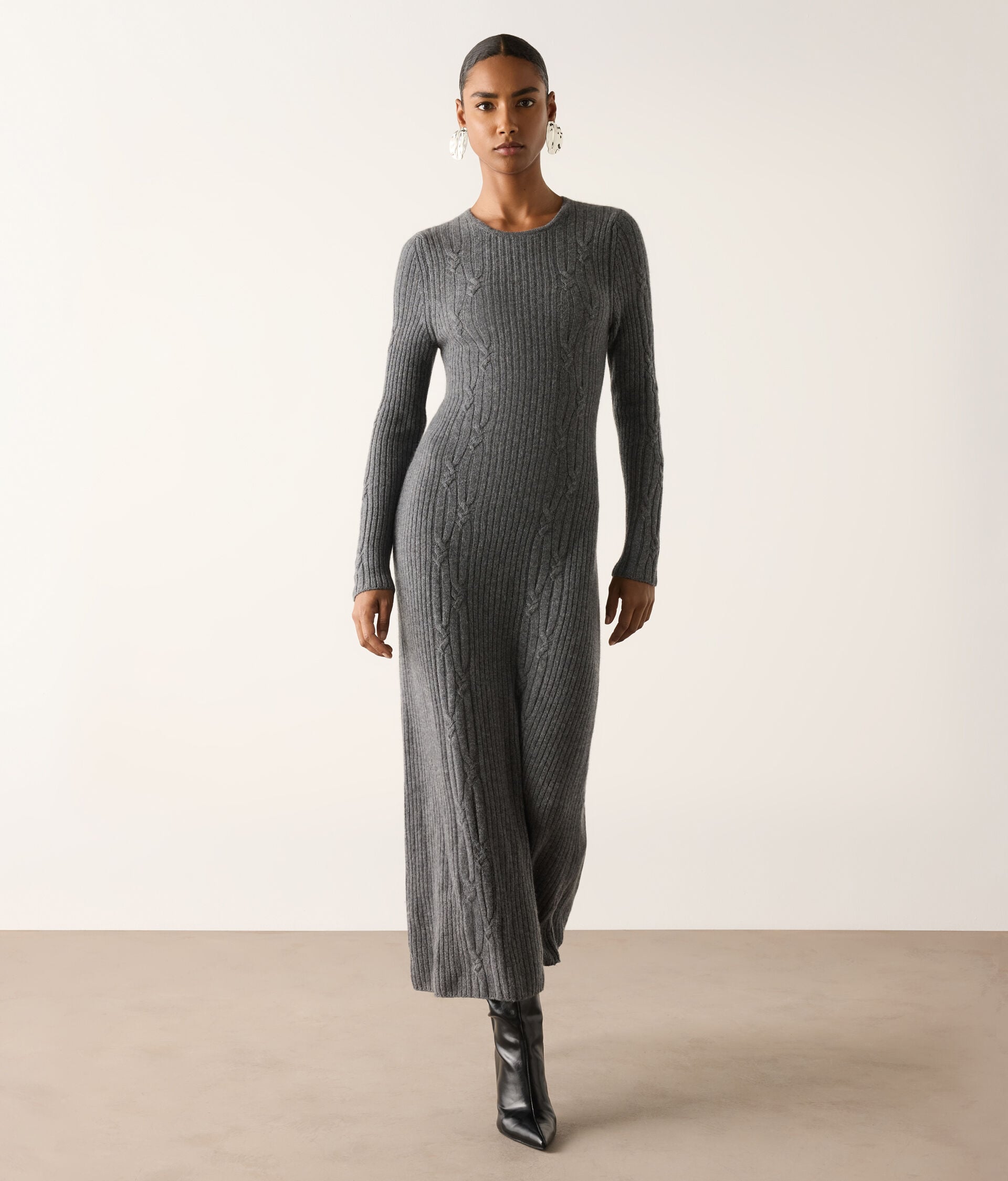 Cable-ribbed cashmere dress