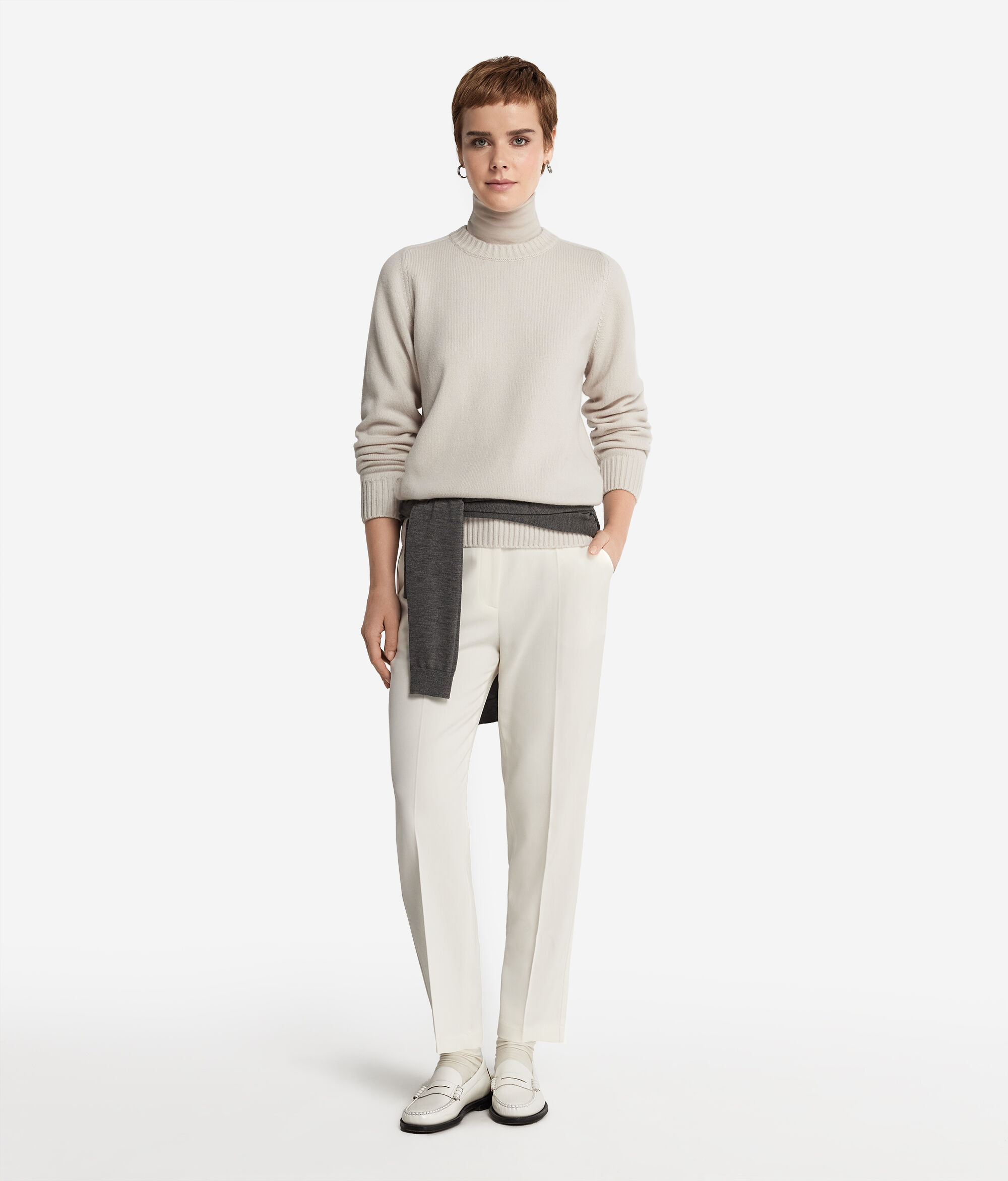 Ultrasoft Cashmere Crewneck Sweater with Set-in Sleeves