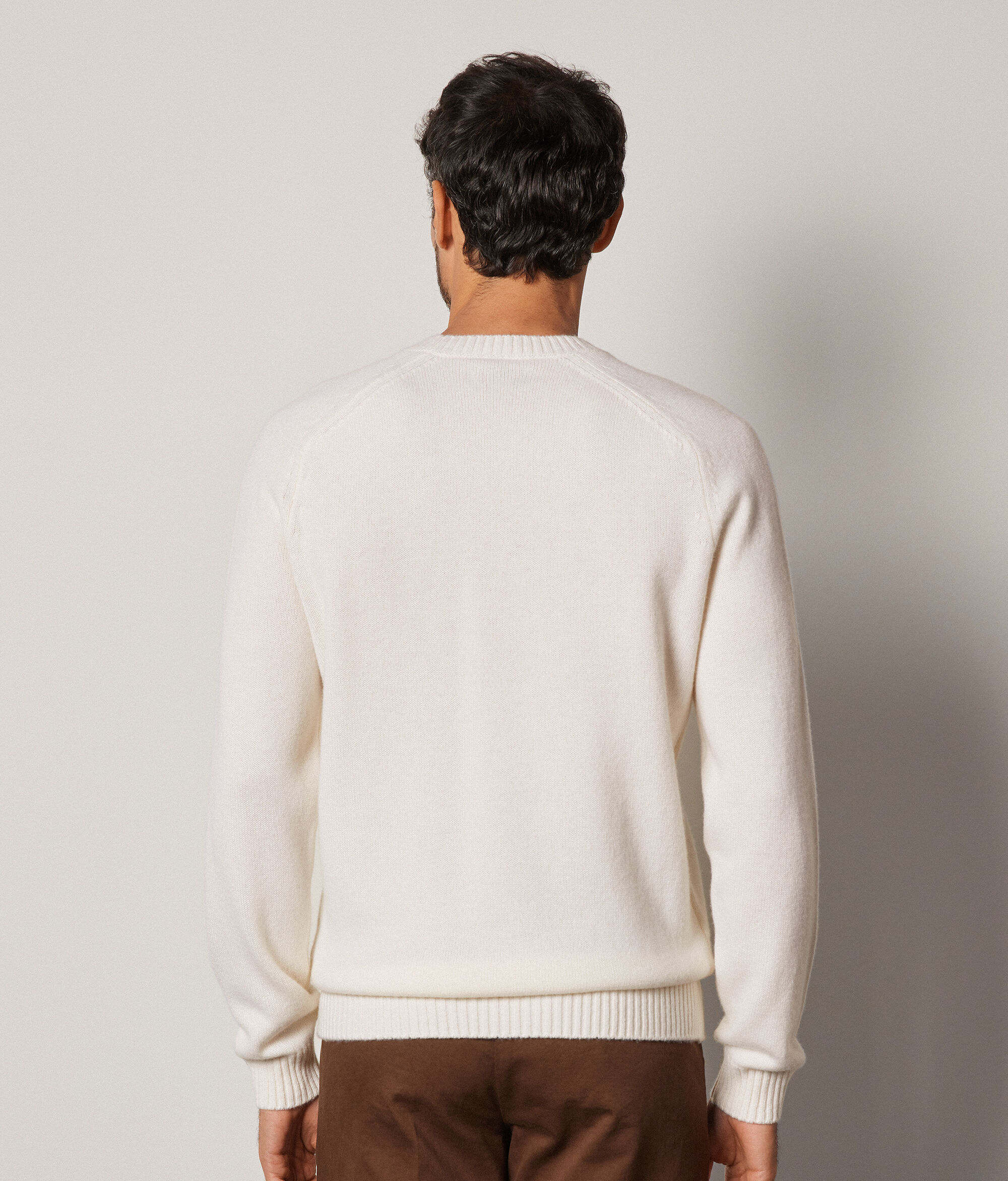 Ultrasoft Cashmere Round-Neck Jumper