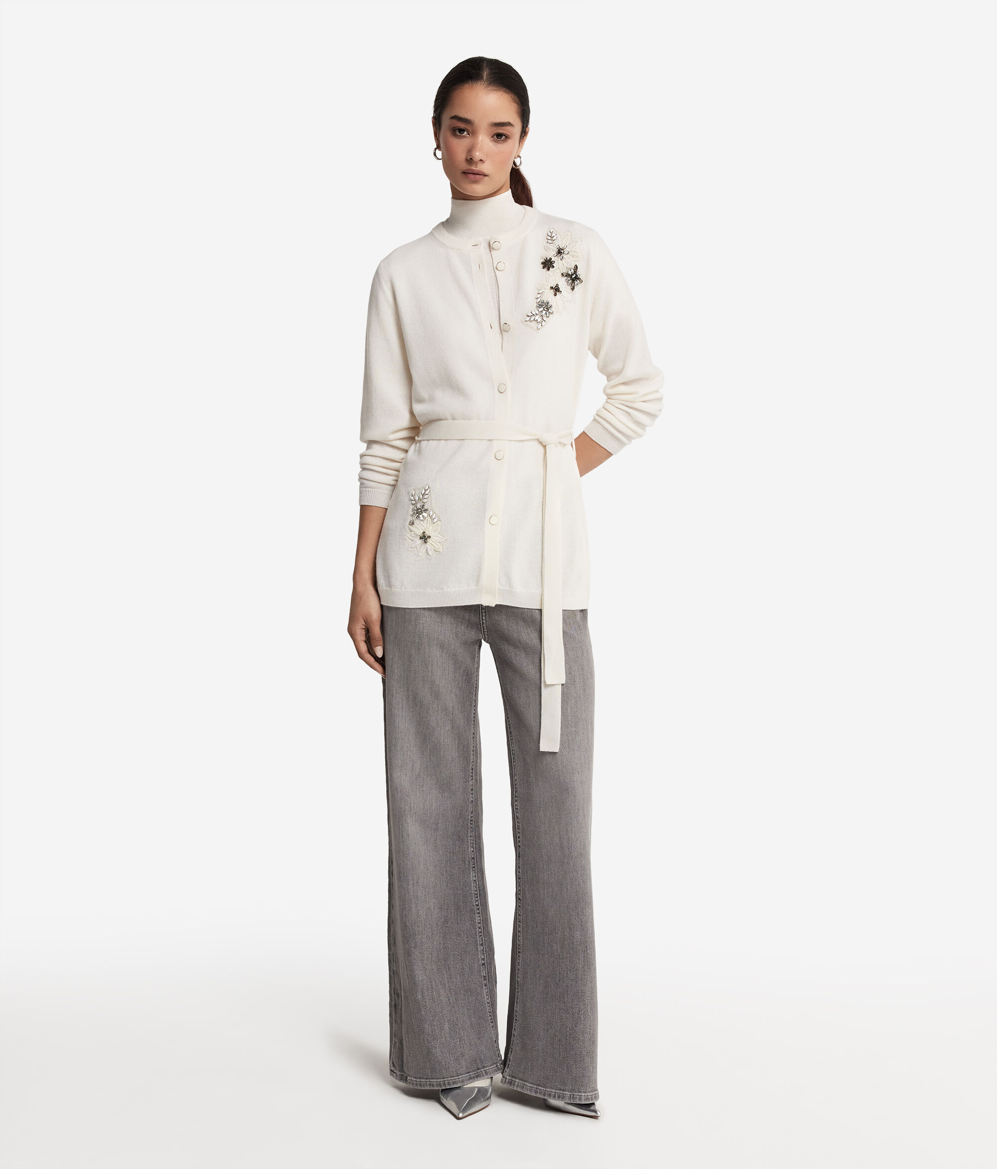 Cashmere Cardigan with Floral Embroidery