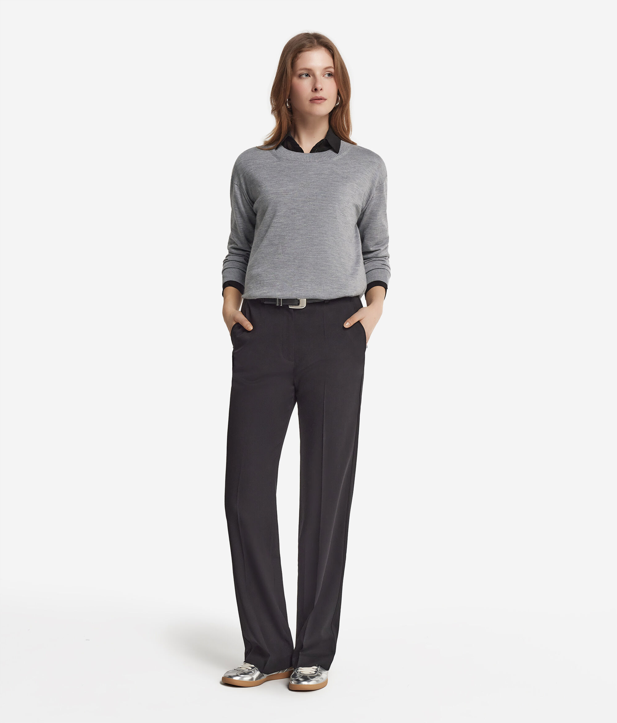 Rundhalspullover aus Kaschmir mit Schlitzen