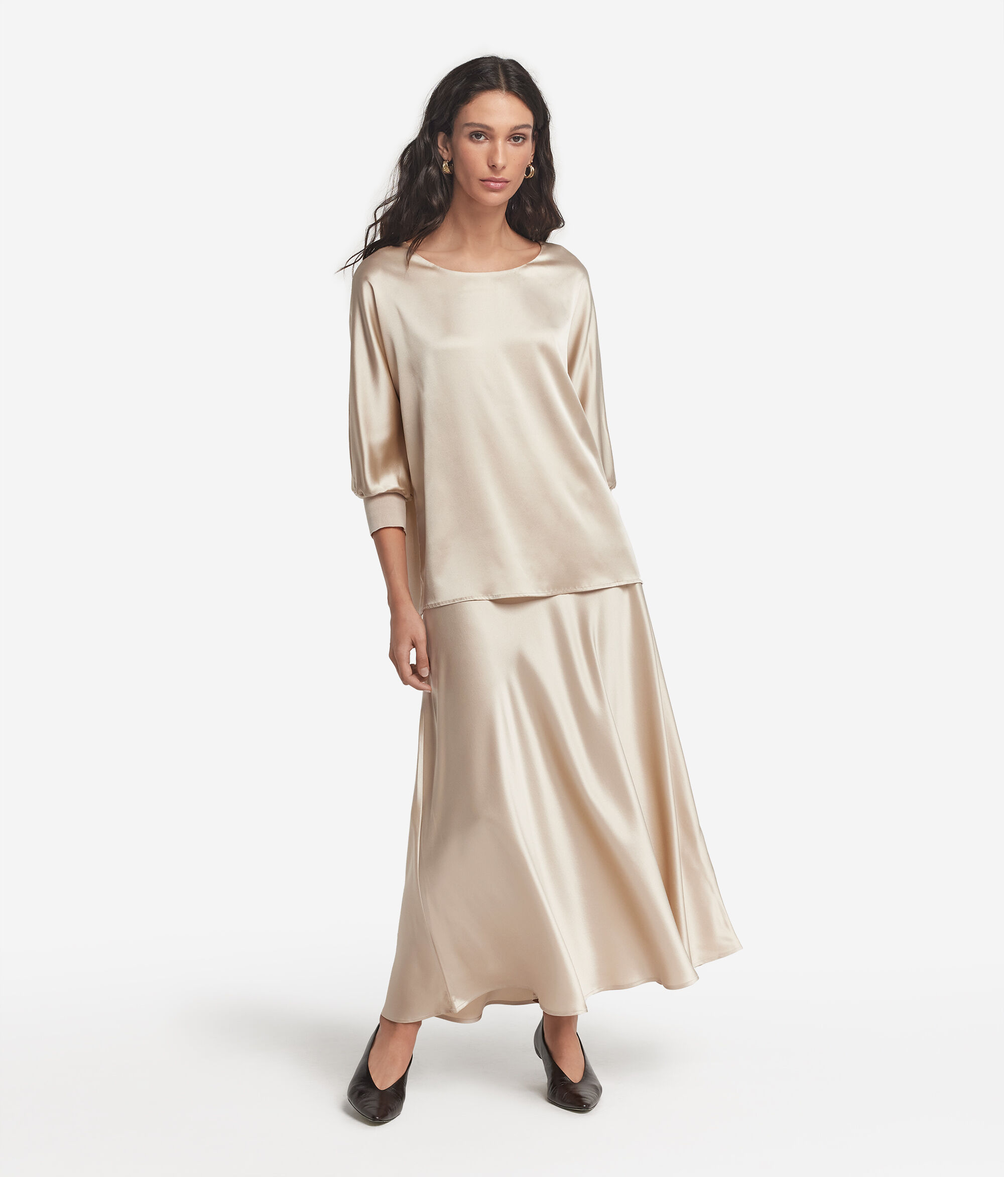 Юбка из атласного шелка