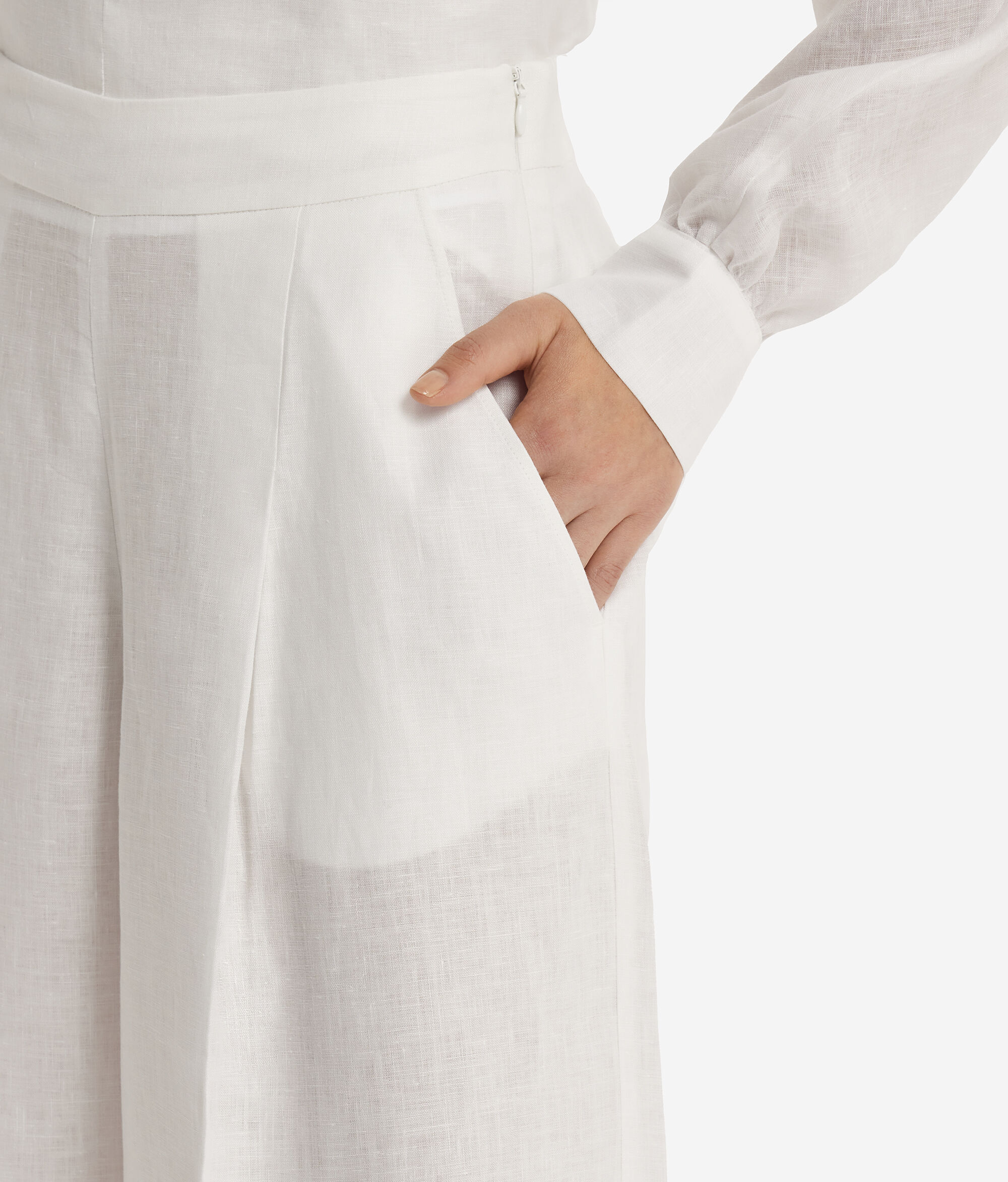 Weite Hose aus Leinen