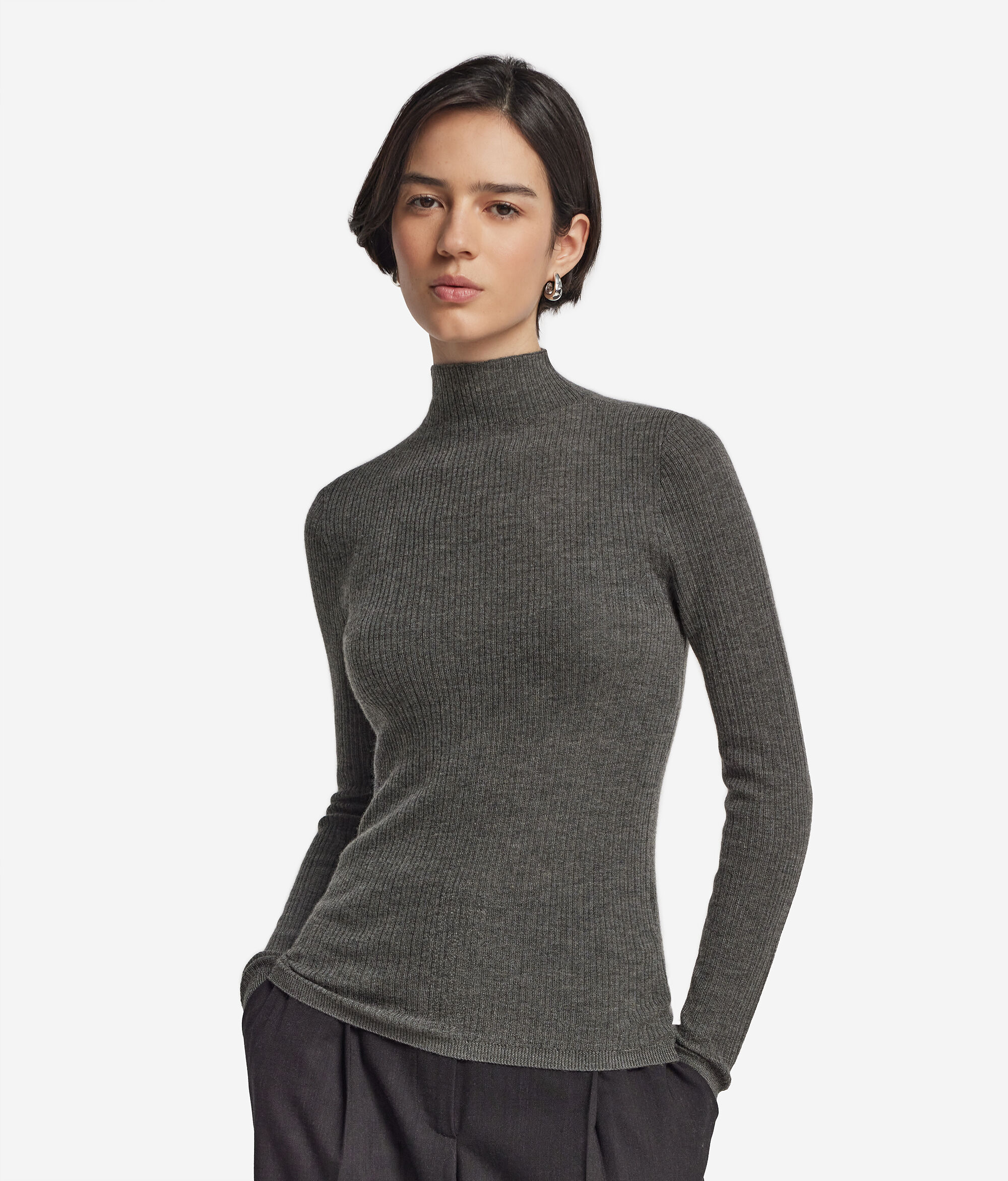 Ribbed Ultrafine Cashmere Turtleneck