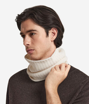 Ribbed Cashmere Snood