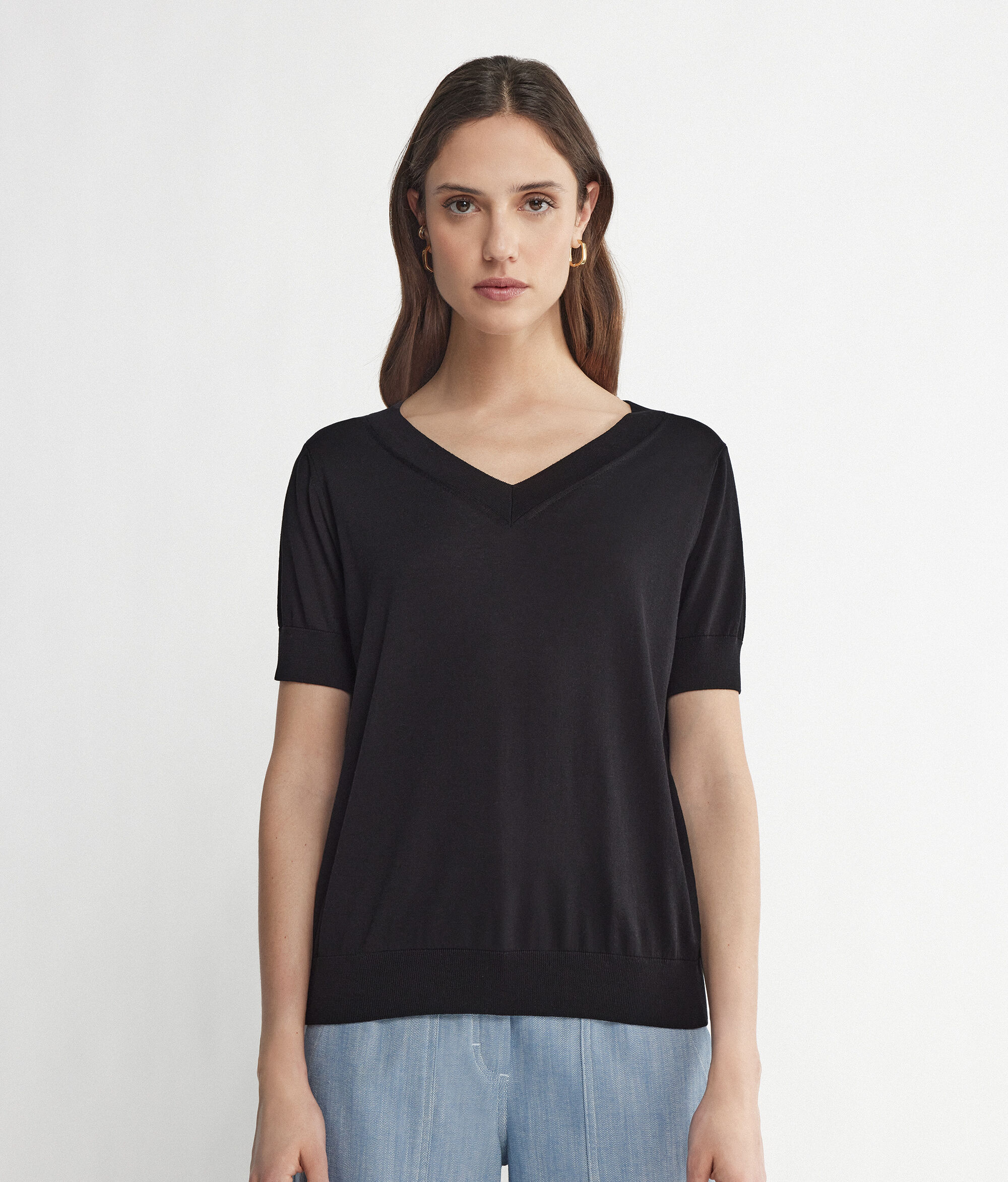 Maglia con scollo a V in seta cotone