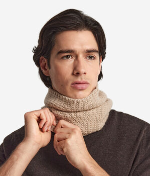 Ribbed Cashmere Snood