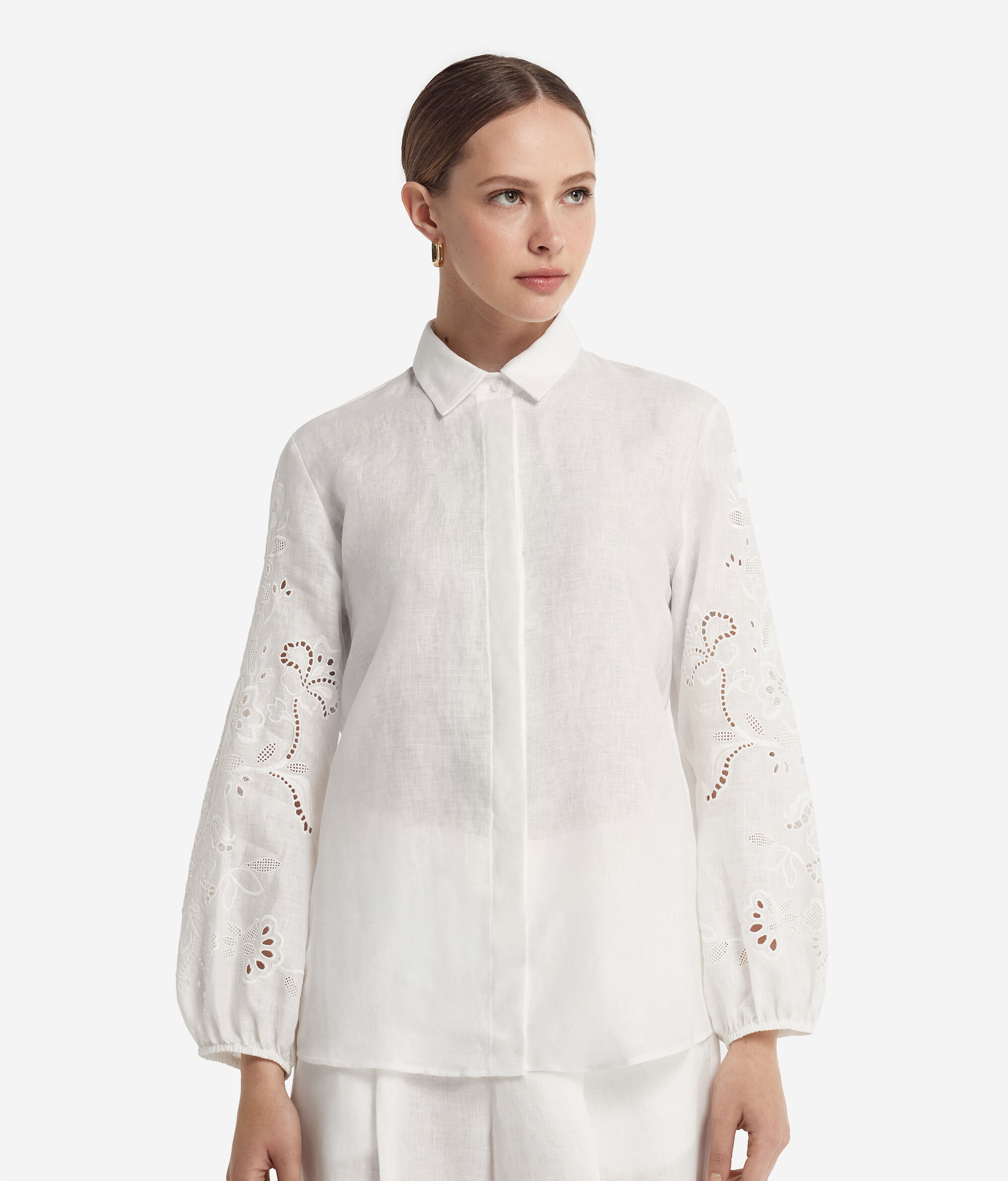 Camisa de lino con bordado