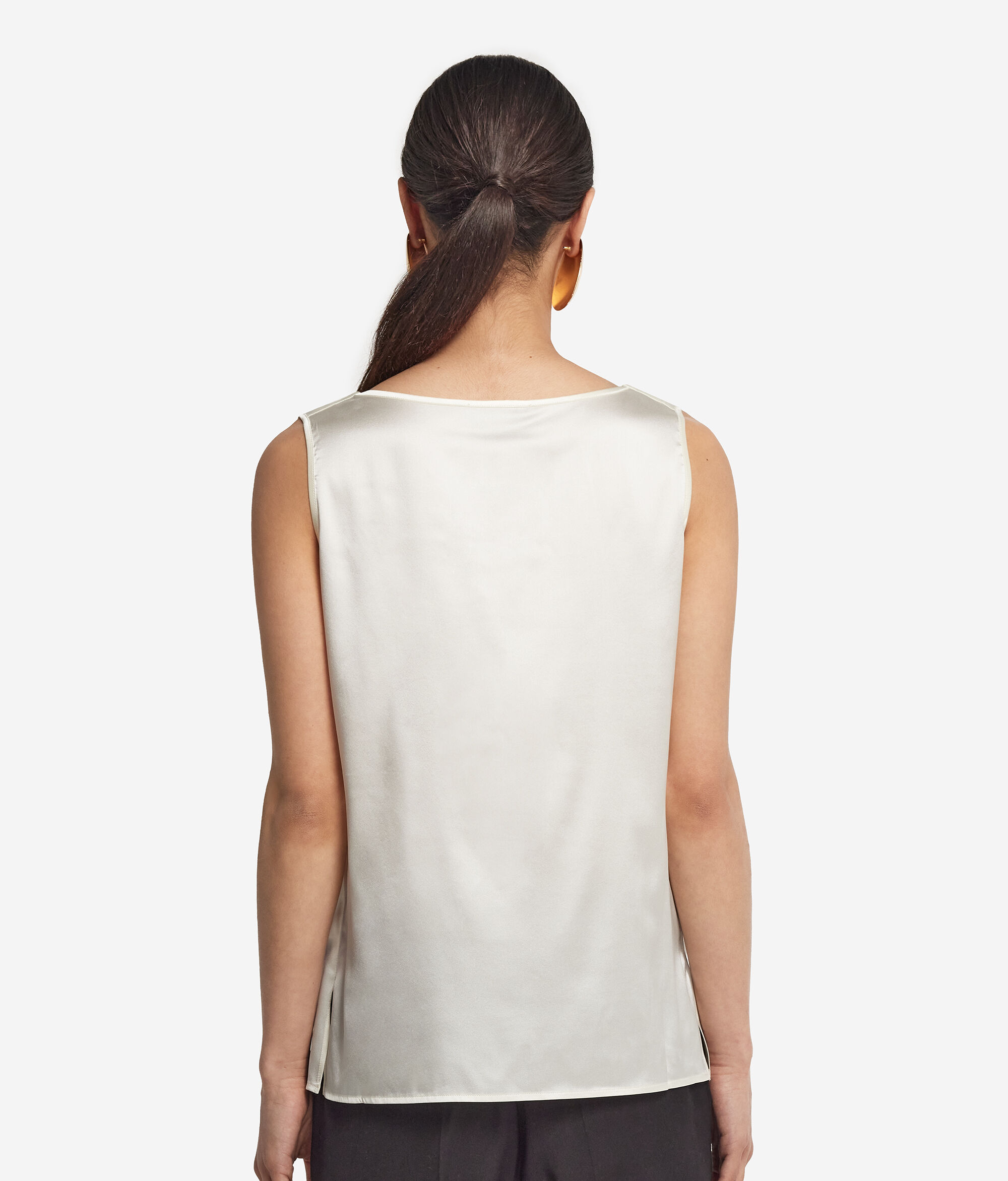 Топ из атласного шелка