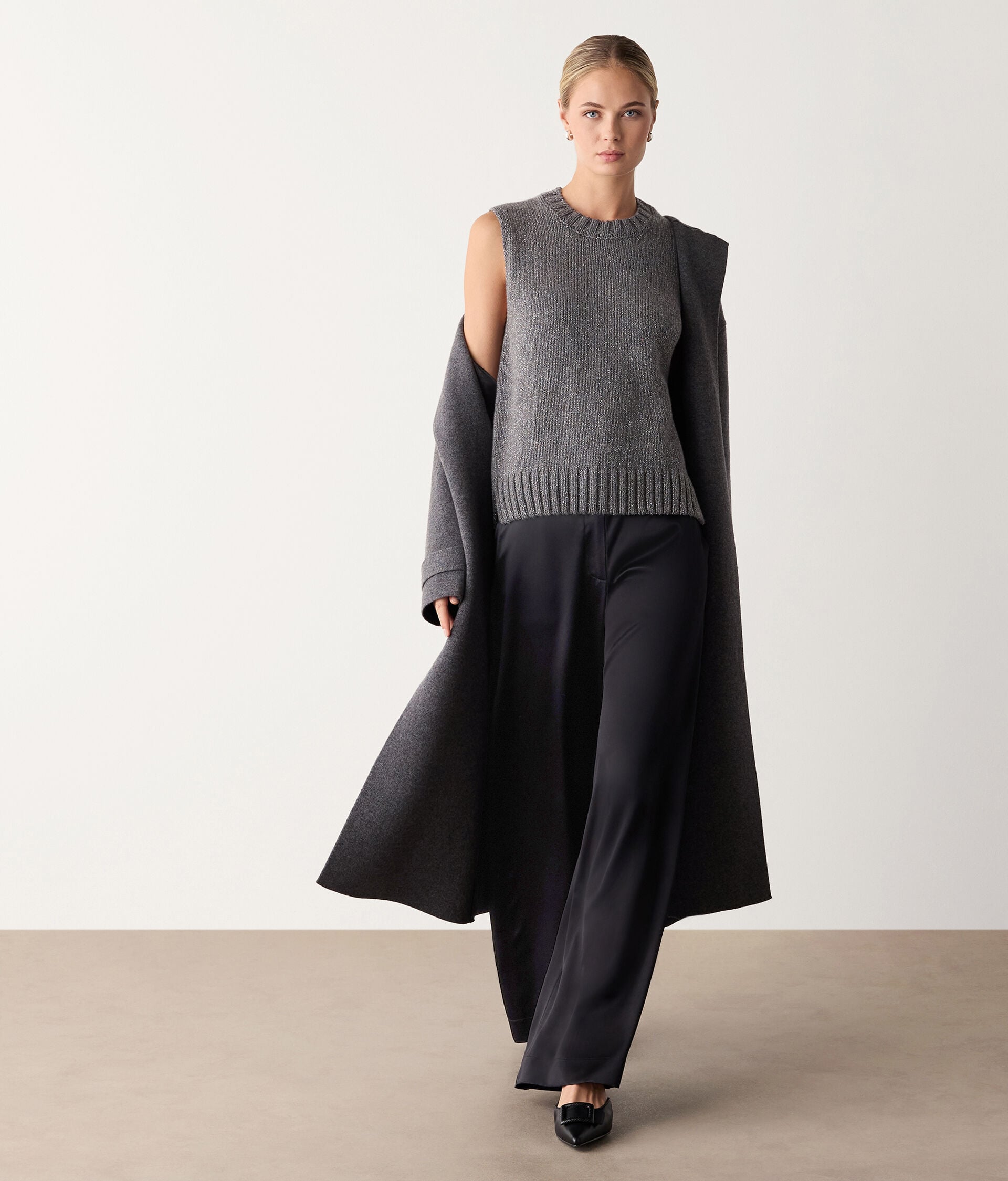 Cashmere tricot lamé sweater vest