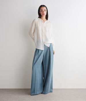 Blouse en mousseline gaufr&eacute;e