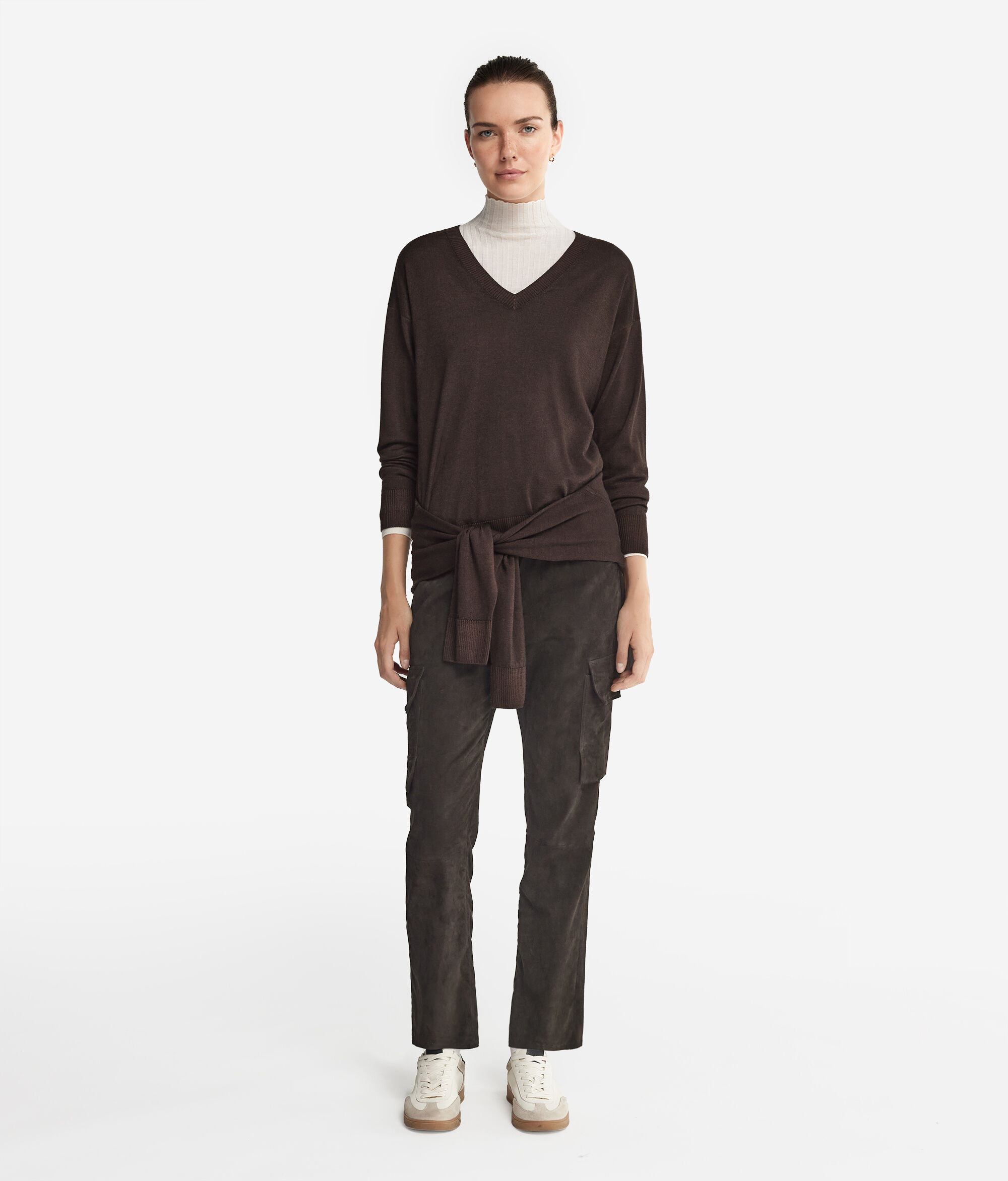 Pullover mit V-Ausschnitt und Schlitzen aus Kaschmir