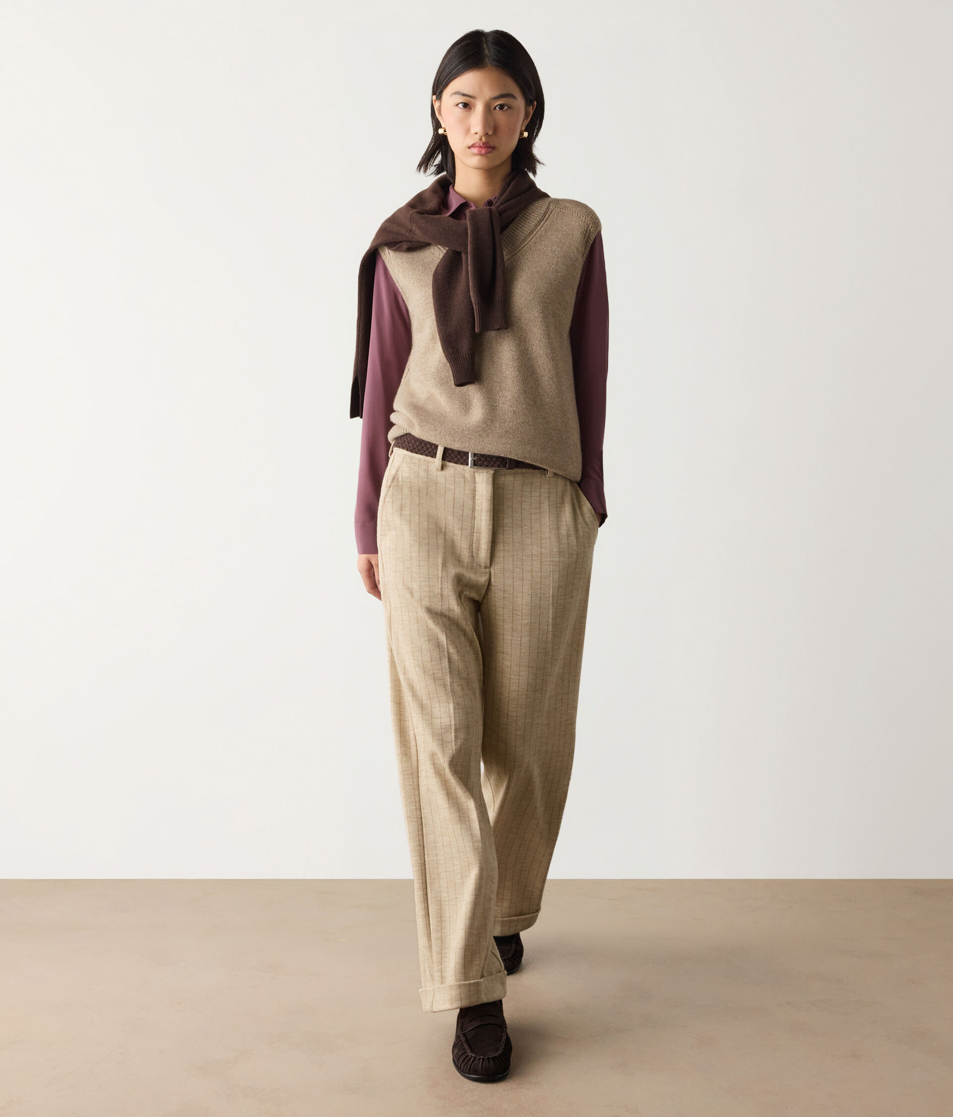 Pantalon en laine à fines rayures