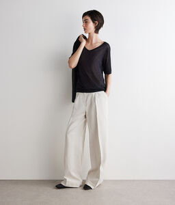 T-shirt scollo a V in seta - BLACK