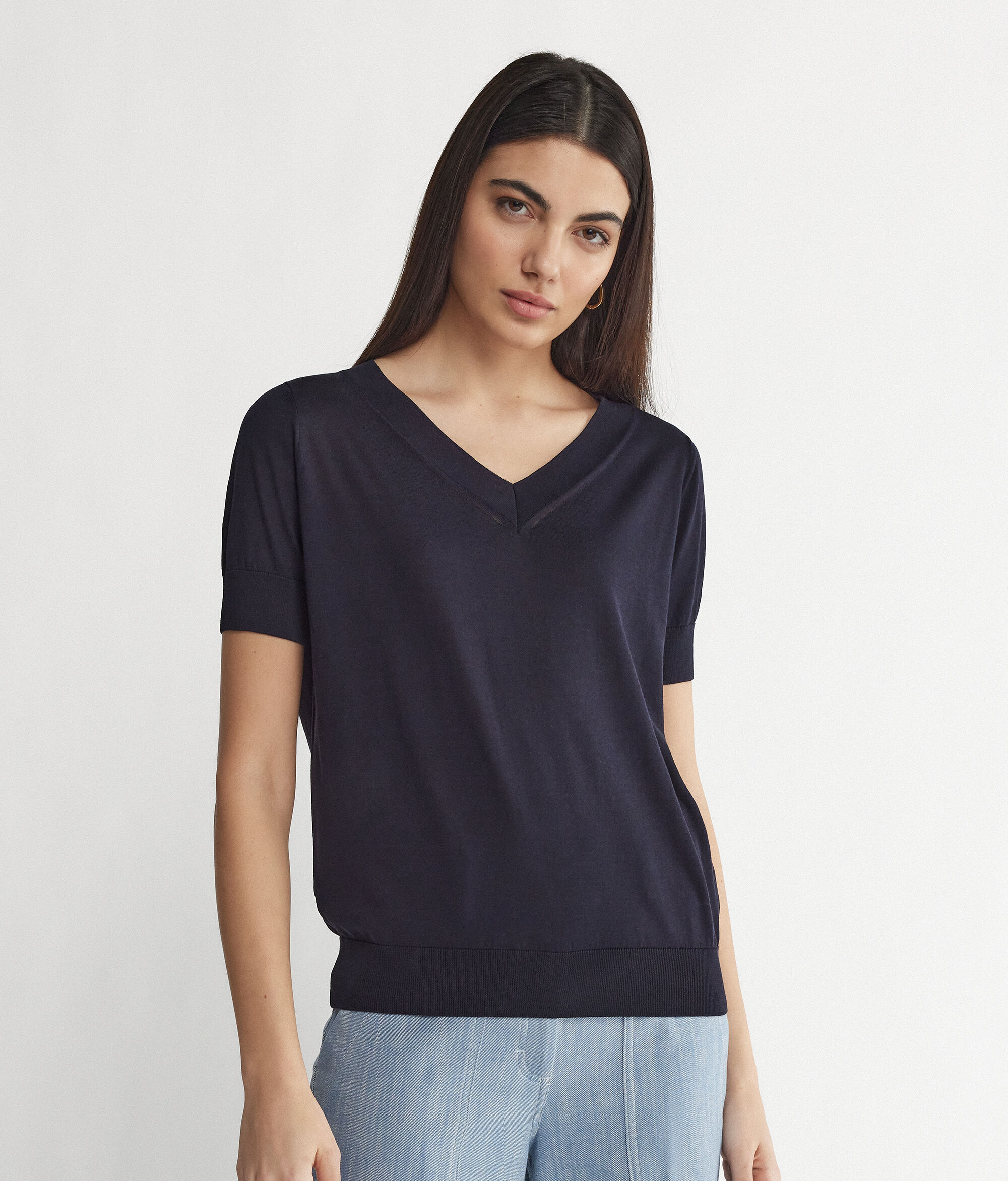 Maglia con Scollo a V a Maniche Corte in Seta Cotone