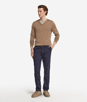 Ultrafine Cashmere V-Neck Jumper