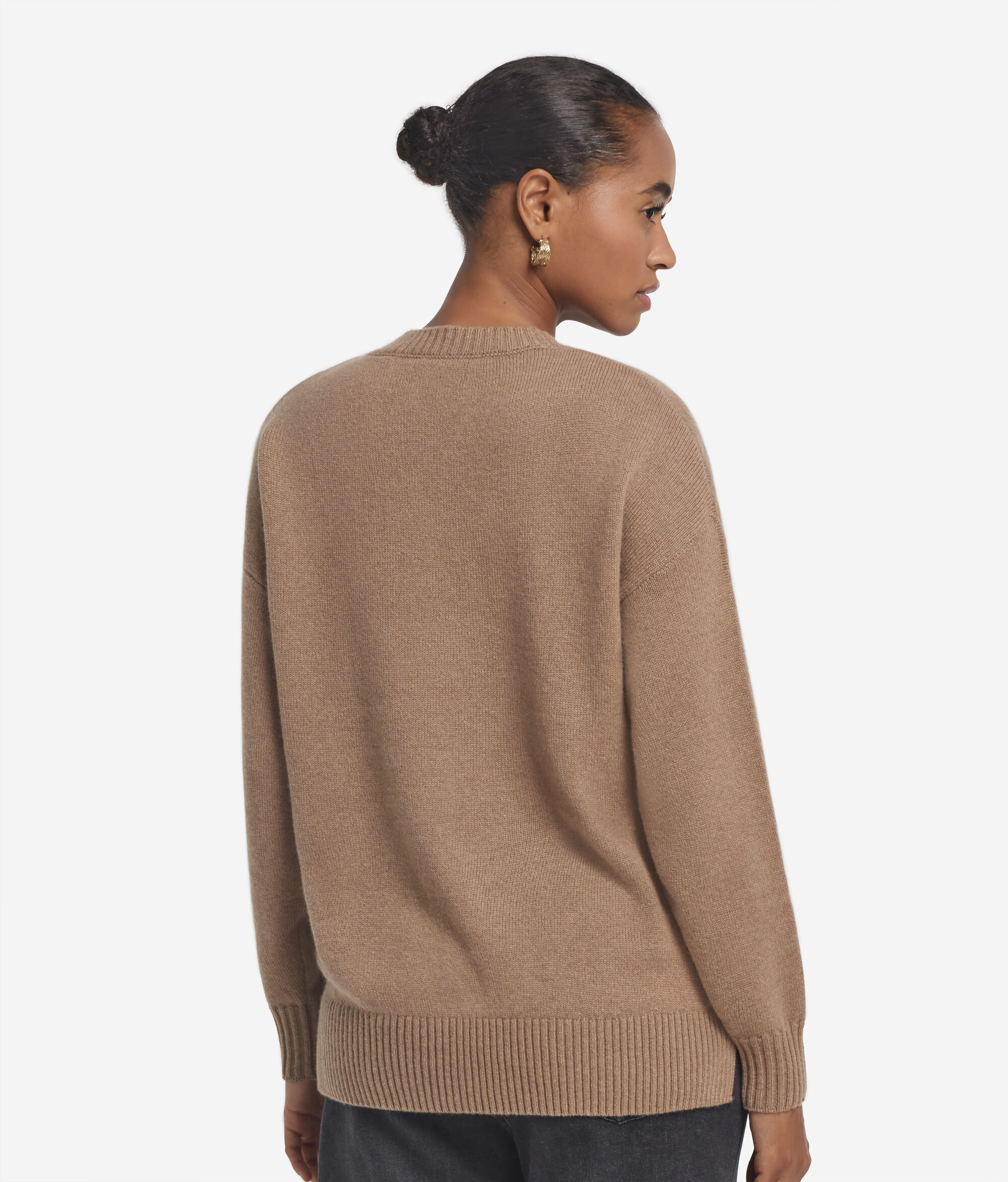 Jersey de cuello redondo con aberturas en cashmere ultrasoft