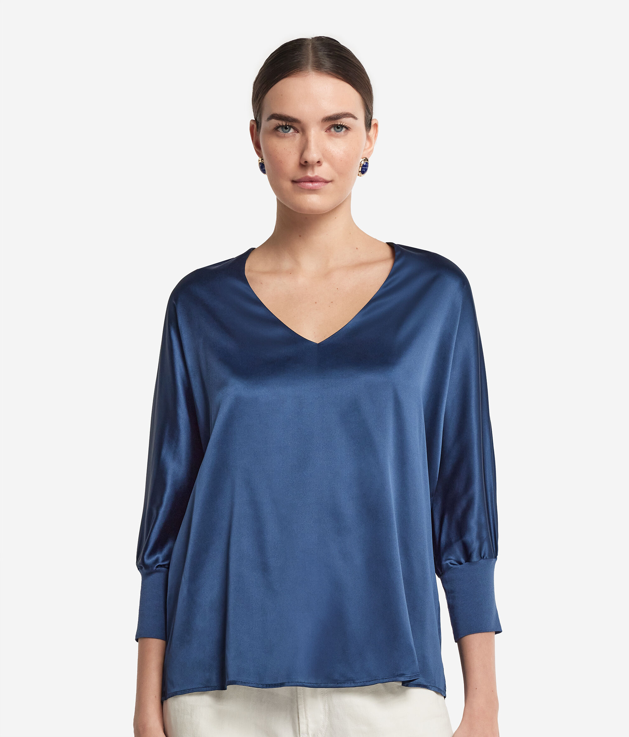 Seidenbluse mit V-Ausschnitt