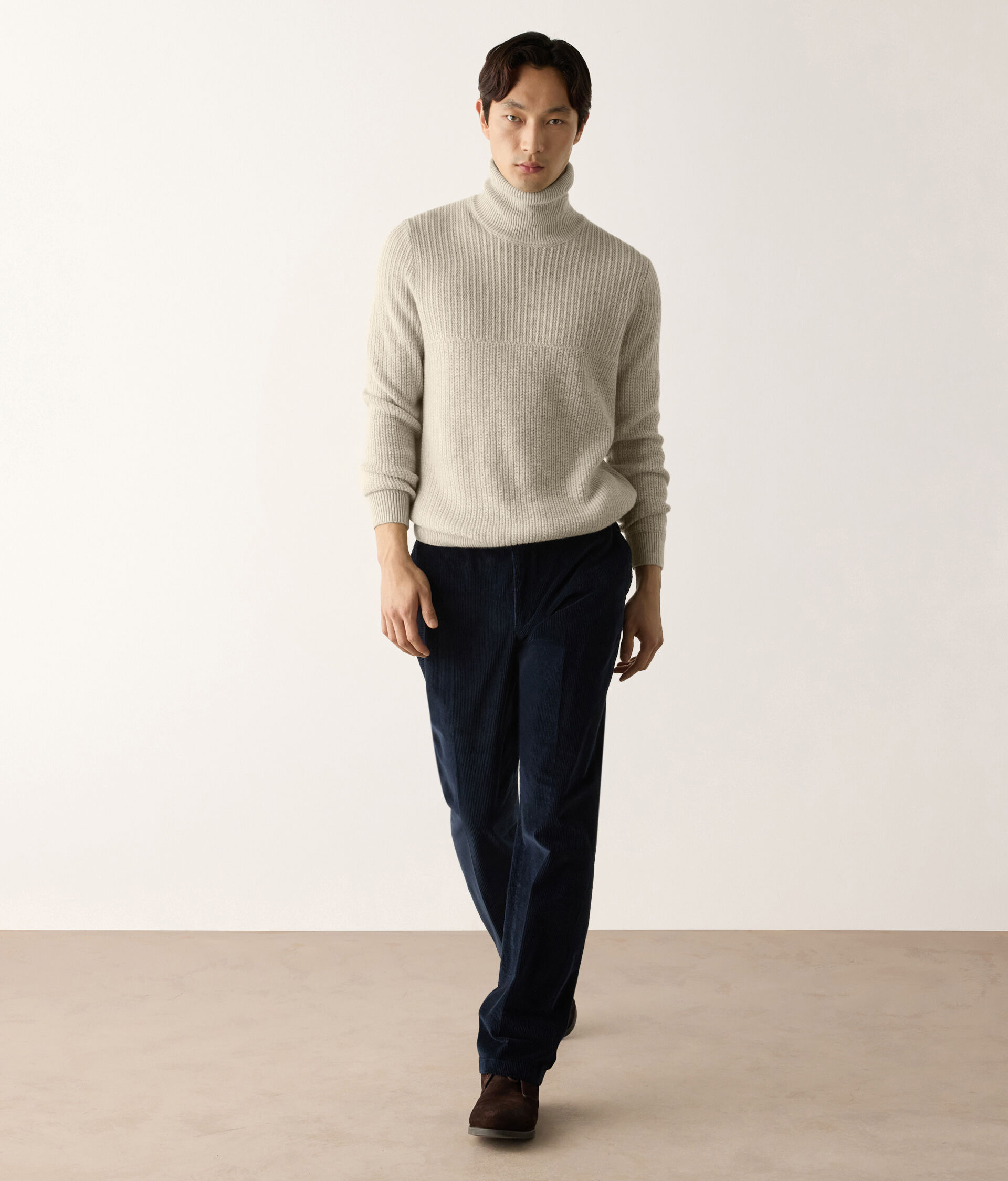 Ultrasoft Cashmere turtleneck with frisée rib knit