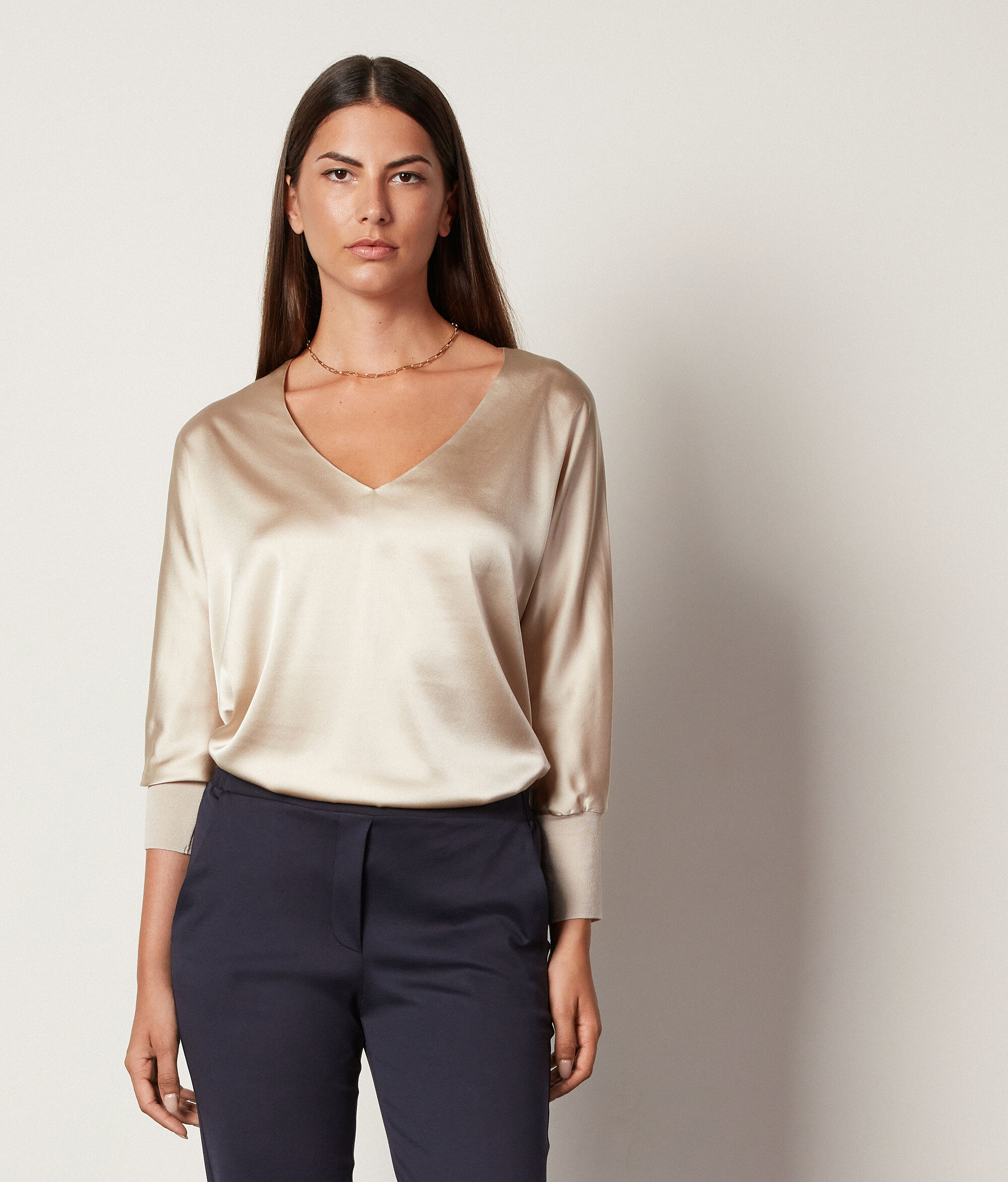 Blusa Scollo a V in Seta