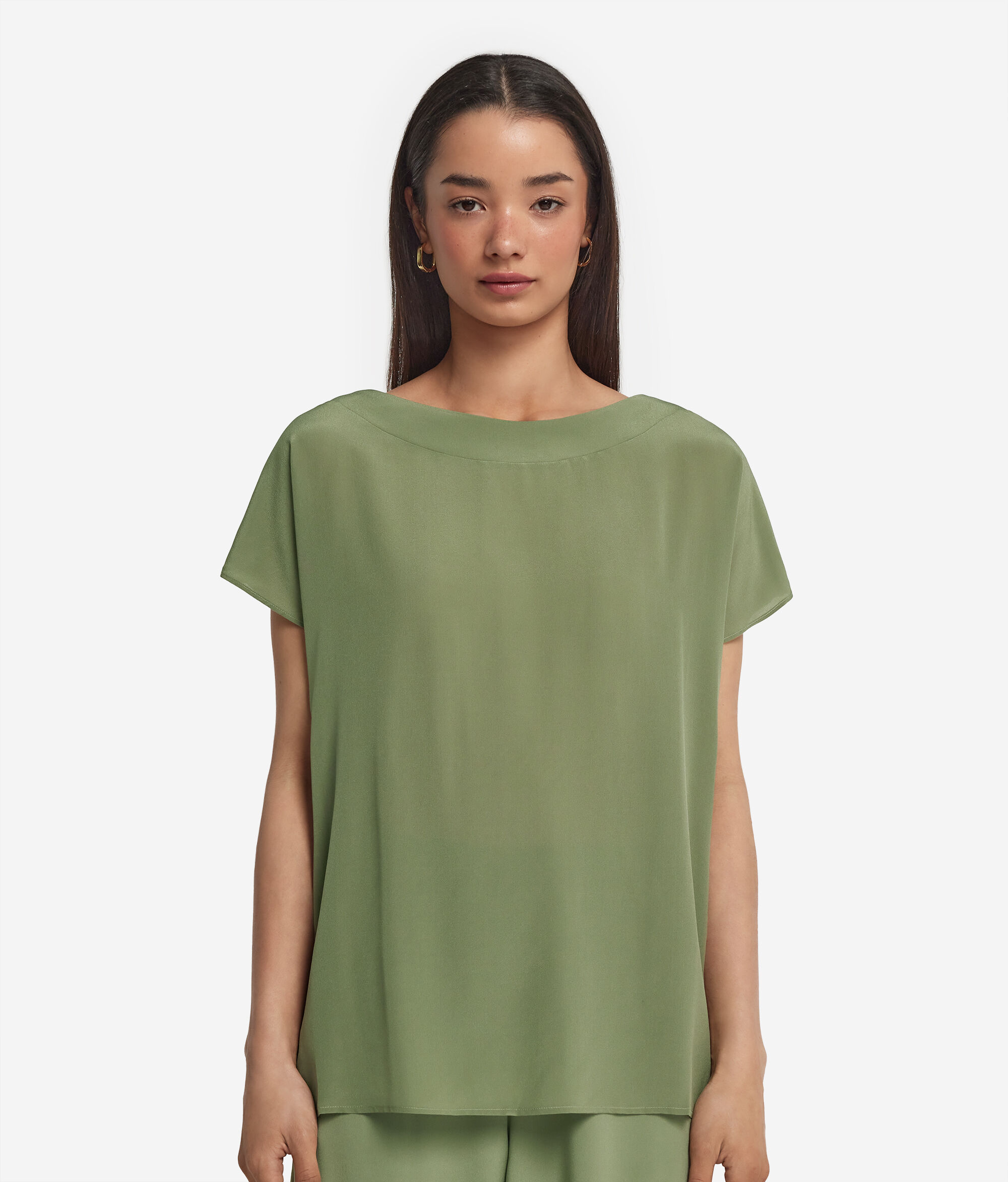 T-shirt Scollo Barchetta in Seta e Modal