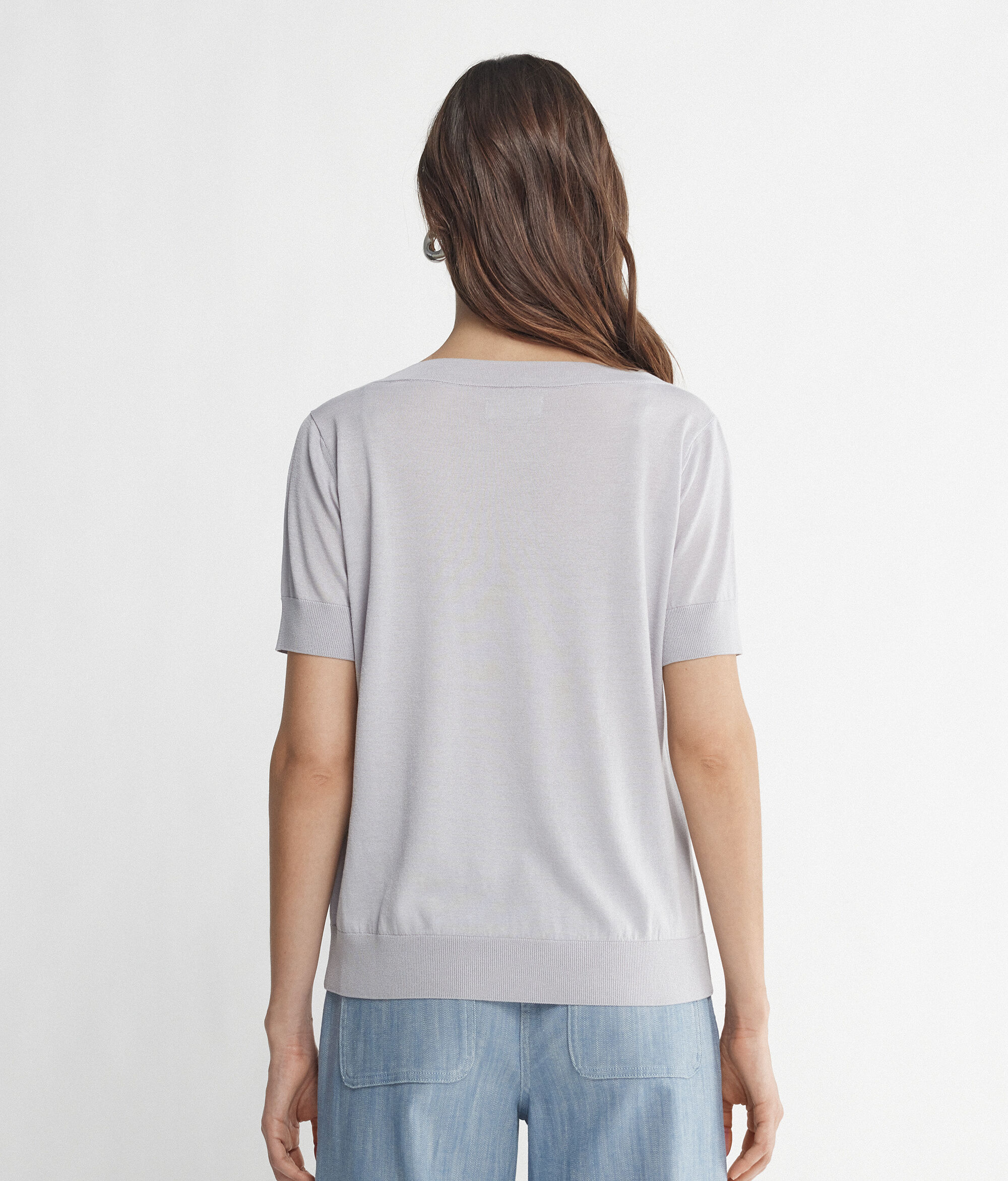 T-shirt à col V et manches courtes en soie et coton