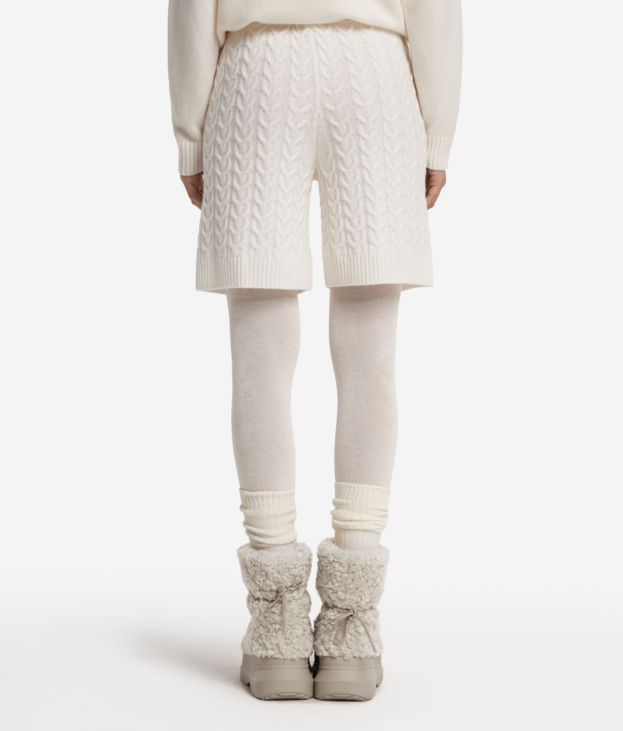 Ultrasoft Cashmere cable stitch shorts