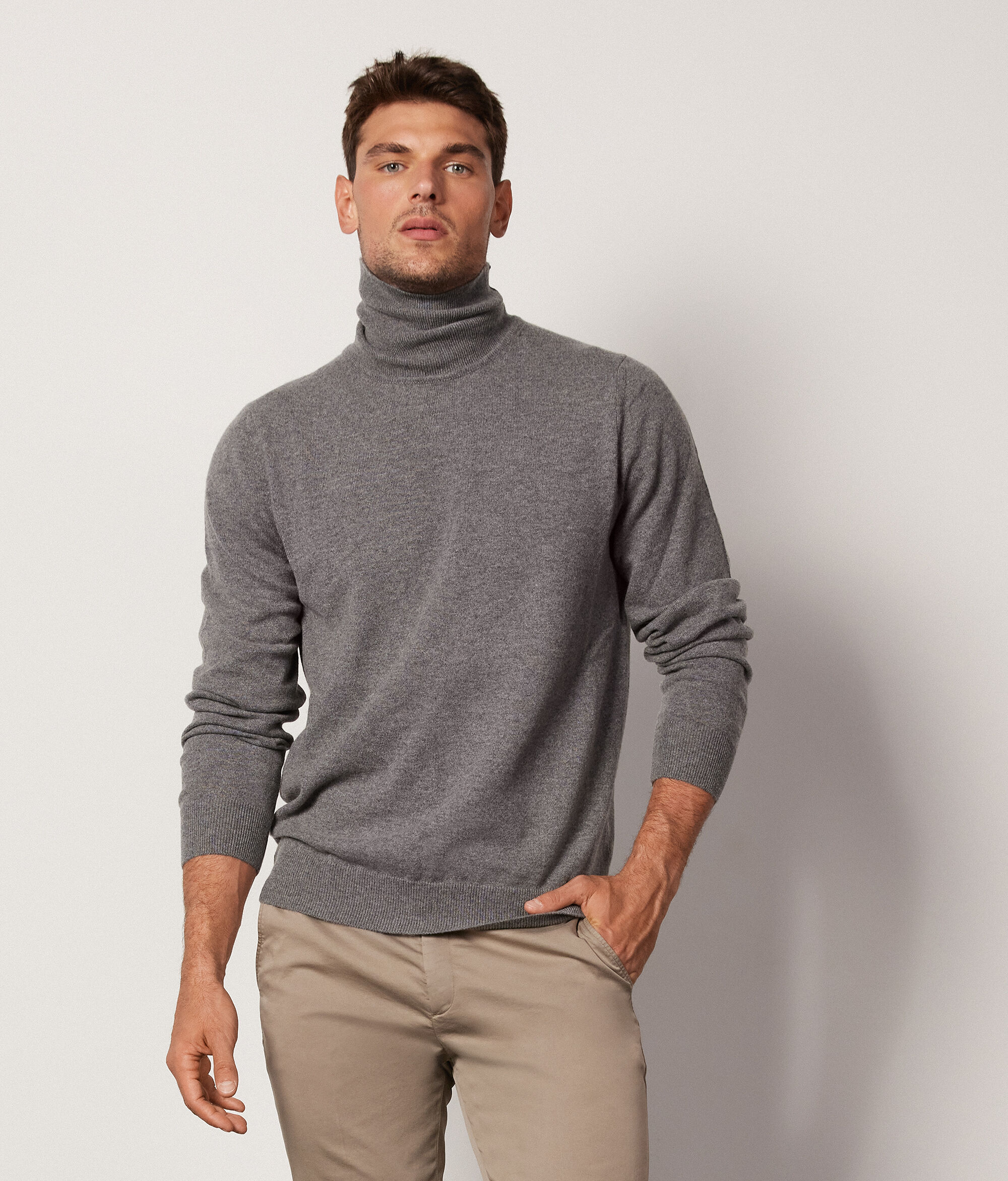 Ultrasoft Cashmere Turtleneck Sweater