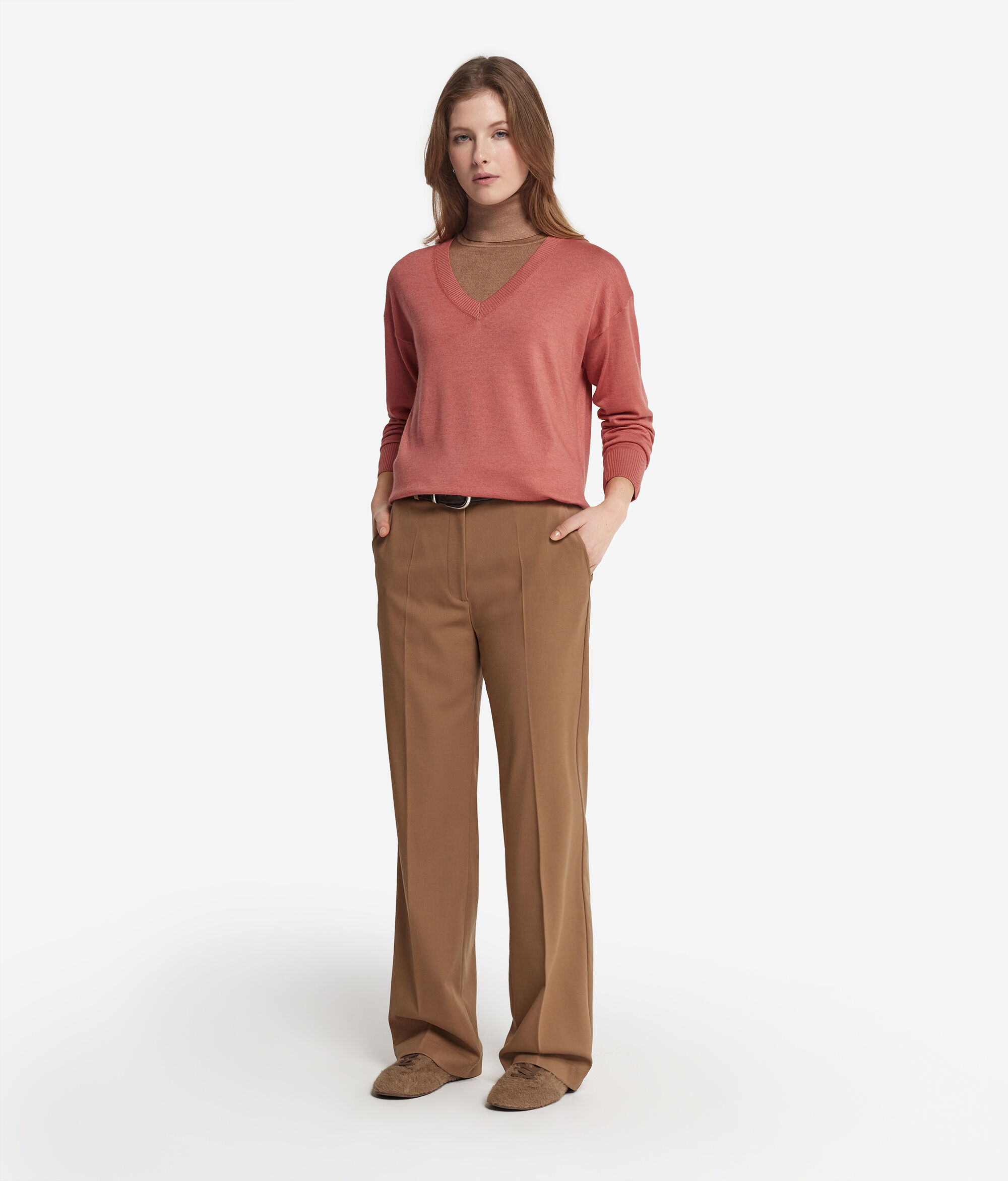 Camisola com Decote em V em Caxemira com Rachas