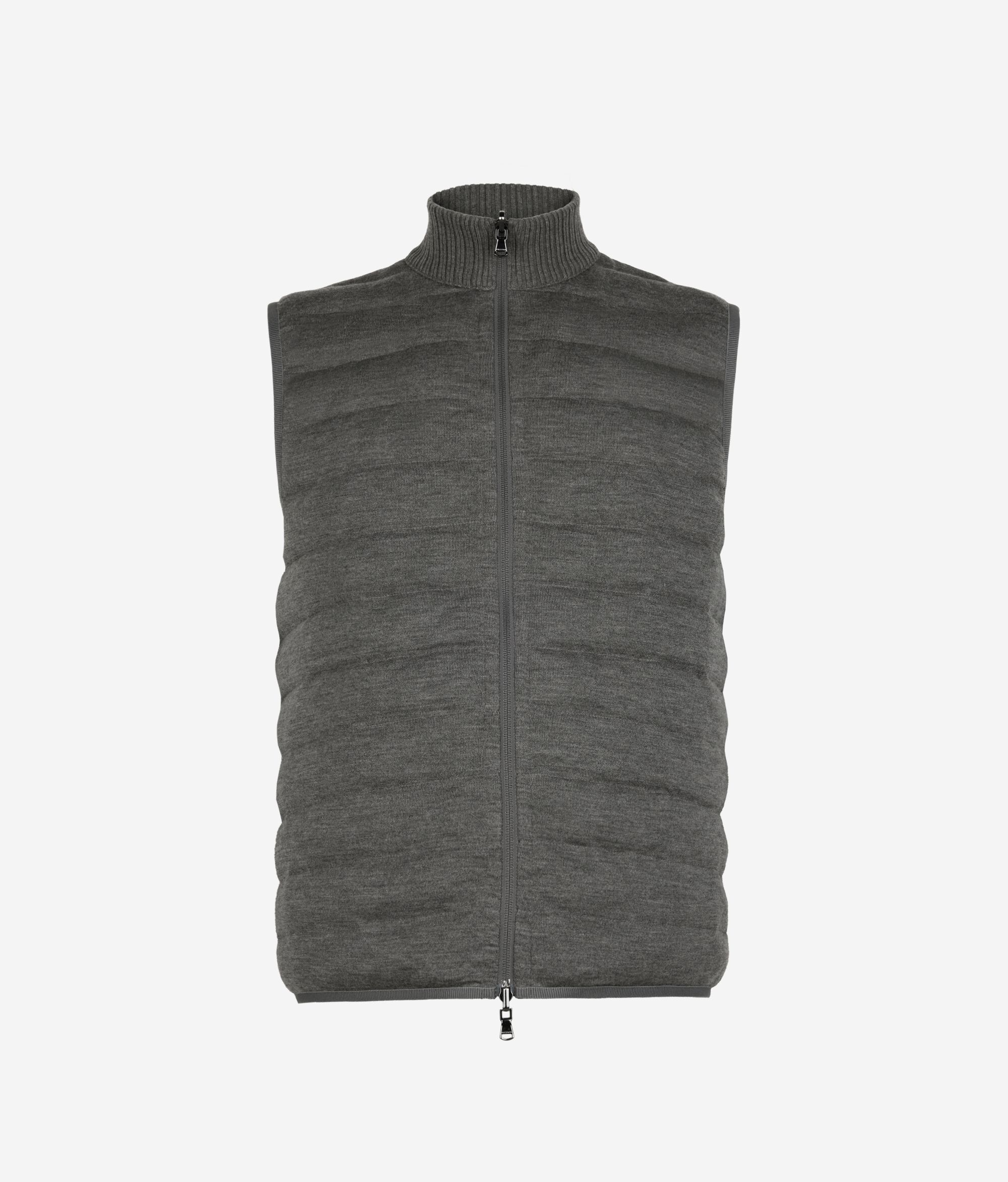 Reversible sleeveless down jacket with matte side