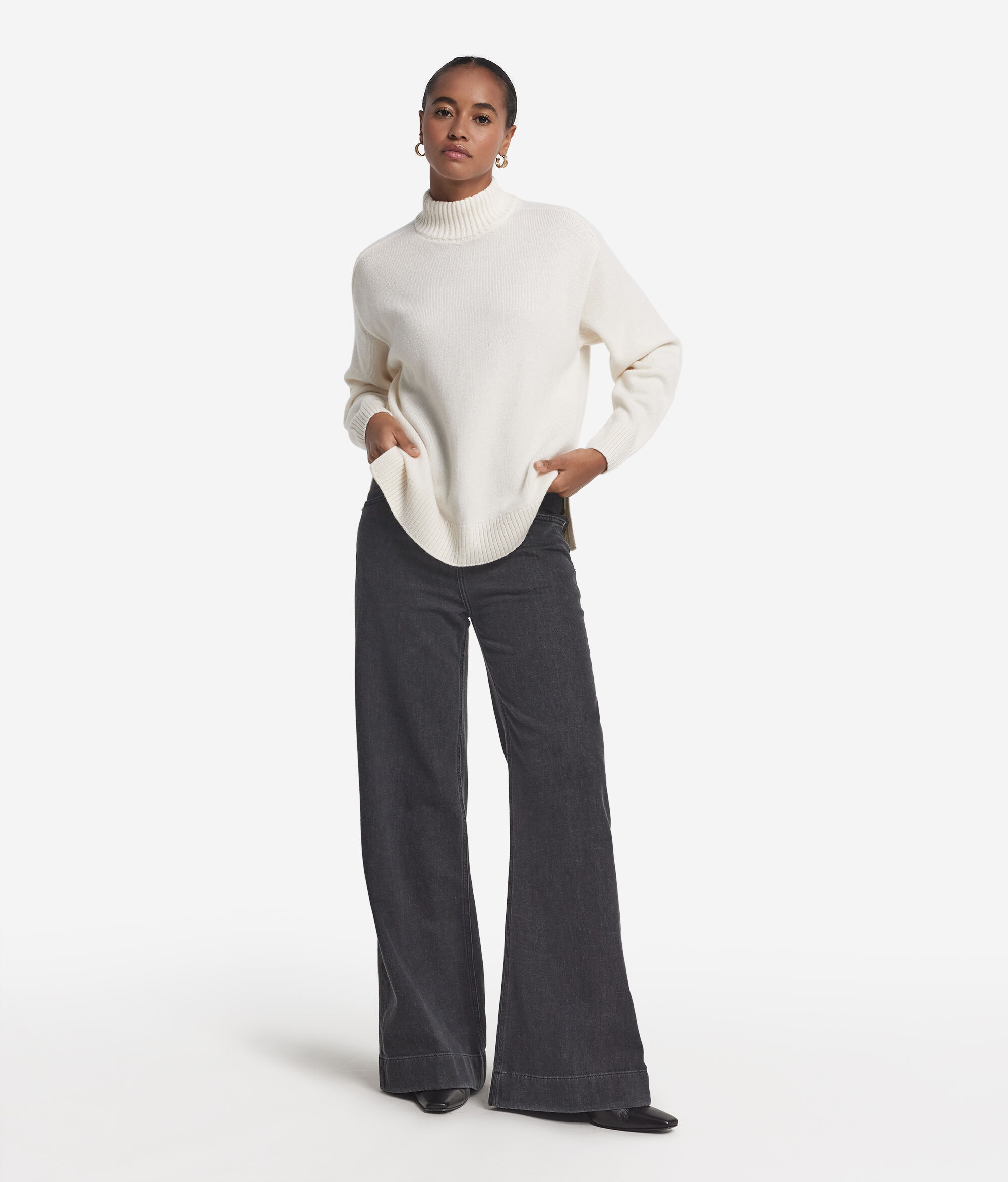 Jersey de cuello cisne de mujer y manga martillo de Cashmere Ultrasoft